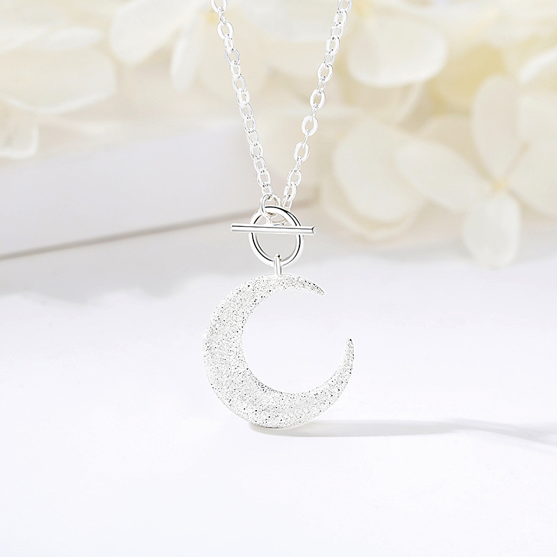 Moon Pendant Necklace - Necklace - ONNNIII
