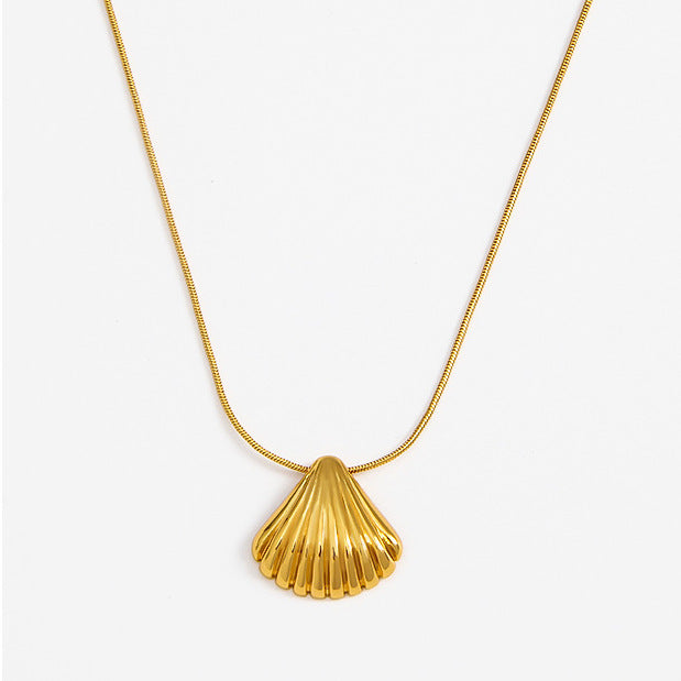 Scallop Shell Pendant Necklace - Gold - Necklace - ONNNIII