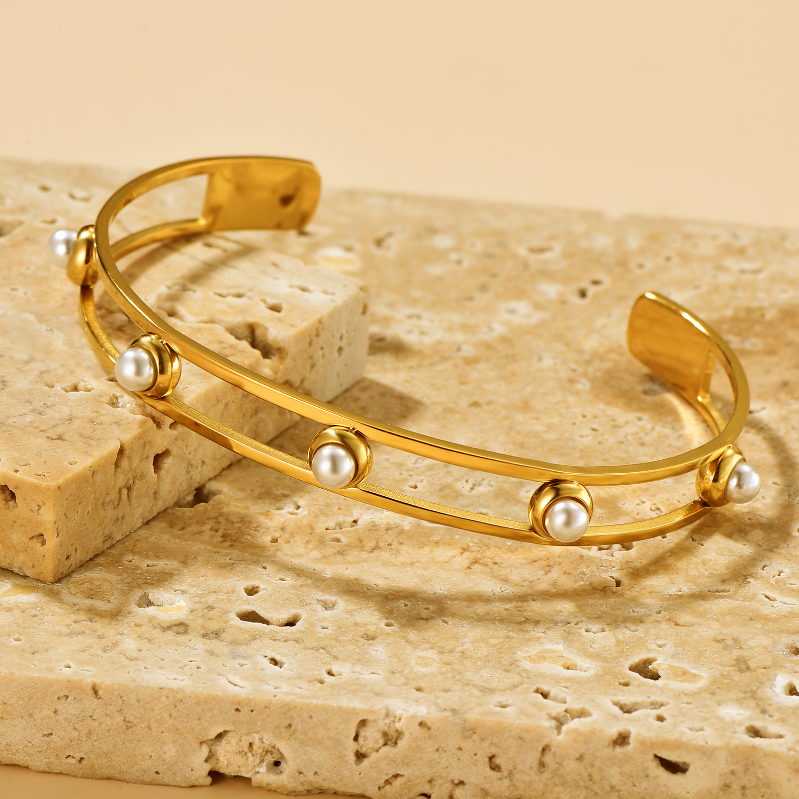Hollow Pearl Cuff Bangle - Bracelet - ONNNIII