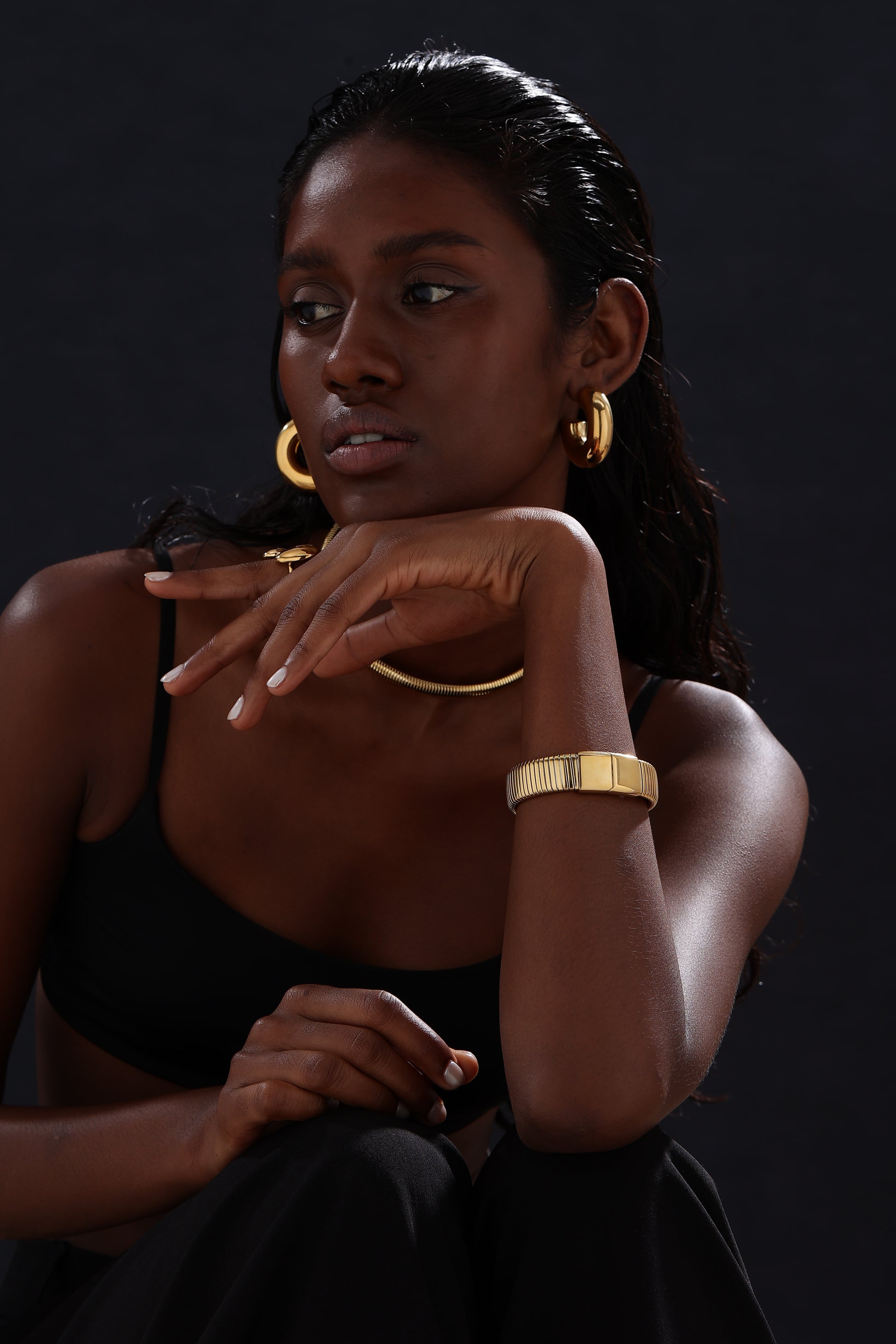 Chunky C Hoops Earrings - Unisex - Earrings - ONNNIII