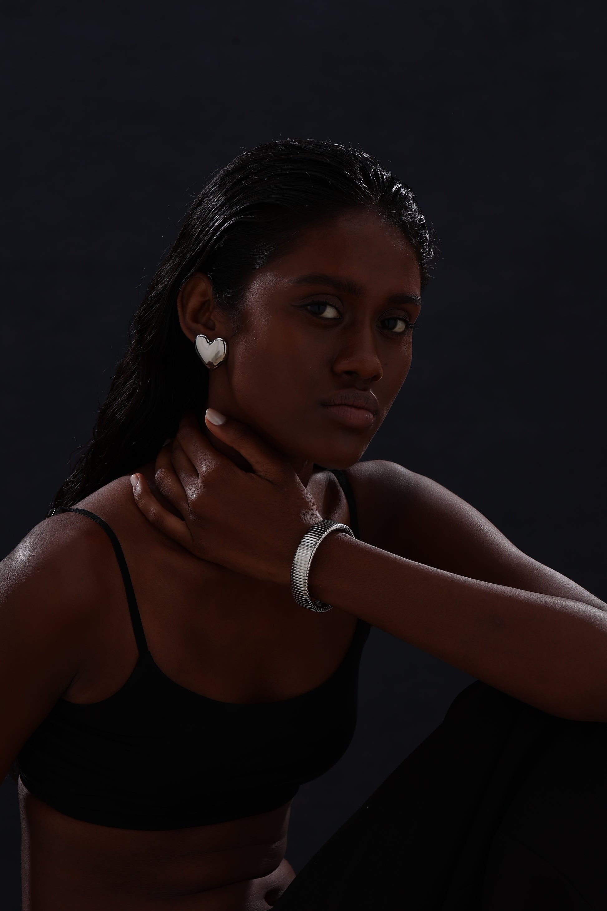 Bold Heart Stud Earrings - Earrings - ONNNIII
