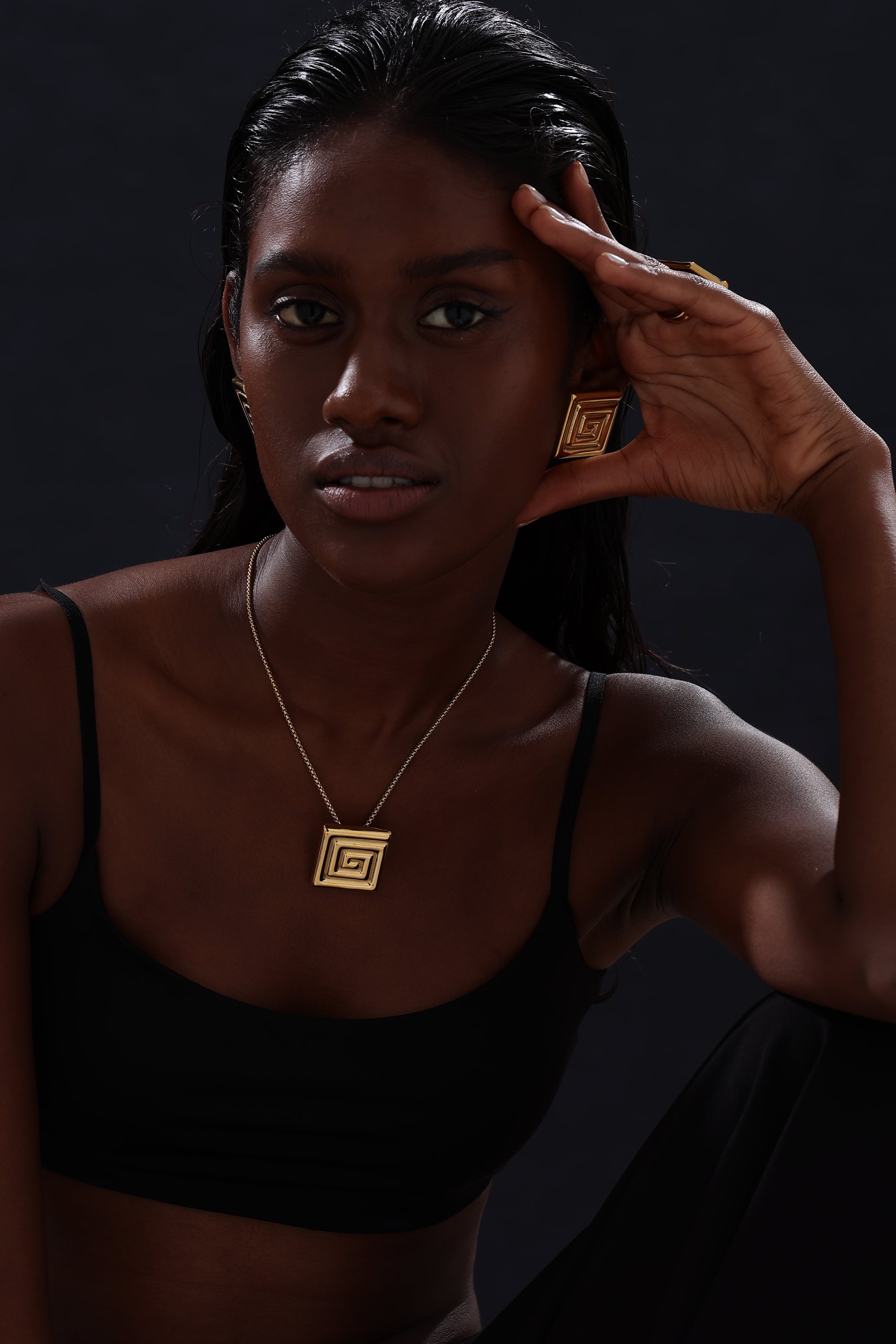 Textured Square Pendant Necklace - Unisex - Necklace - ONNNIII