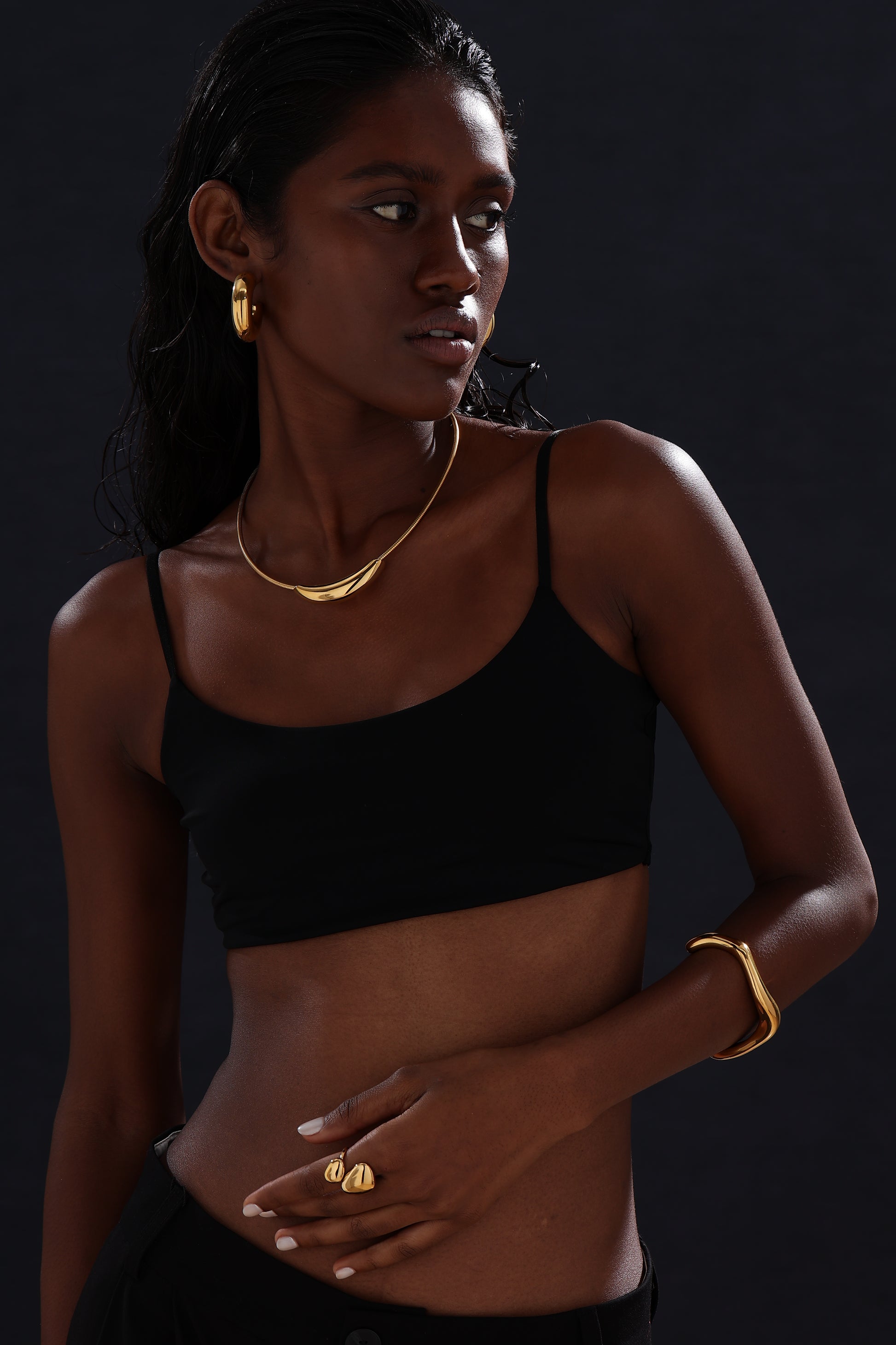 Chunky C Hoops Earrings - Unisex - Earrings - ONNNIII