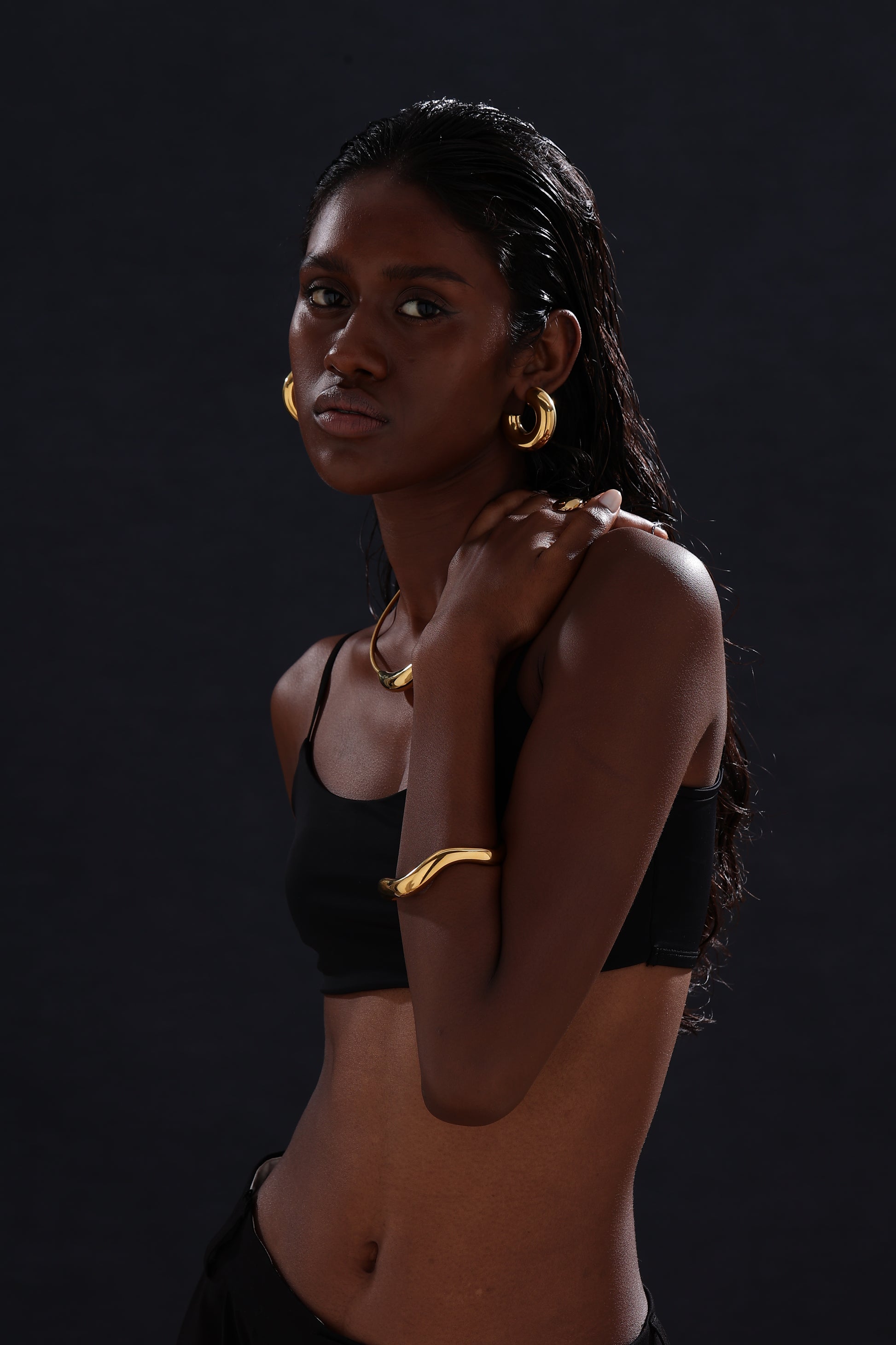 Chunky C Hoops Earrings - Unisex - Earrings - ONNNIII