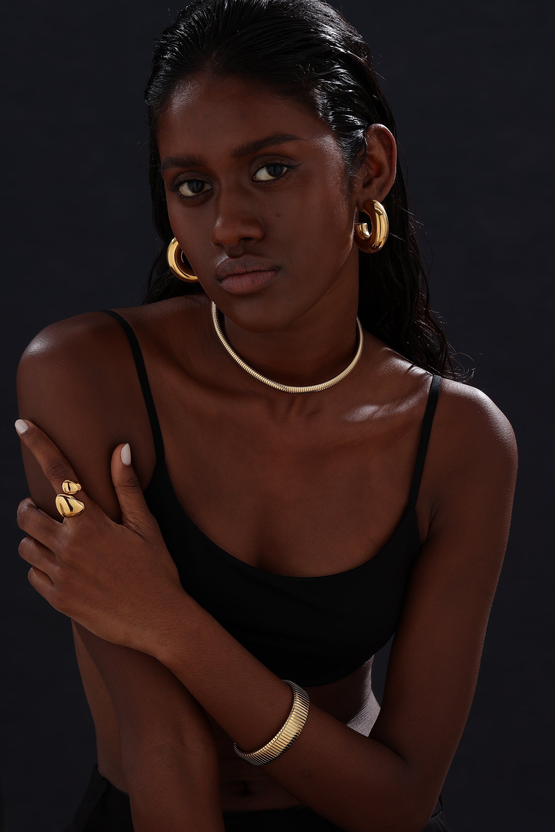Chunky C Hoops Earrings - Unisex - Earrings - ONNNIII
