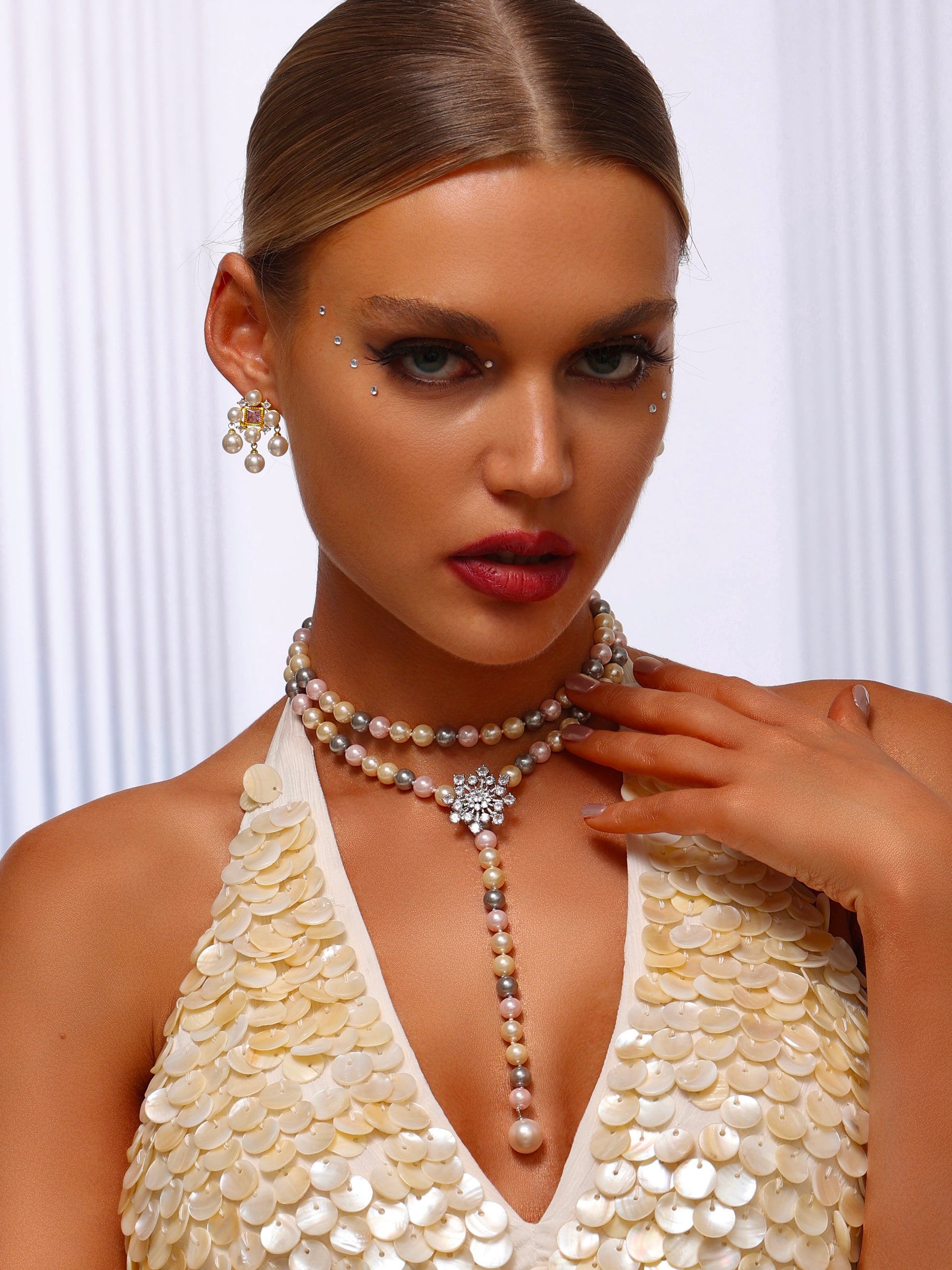 Pearl Chandelier Earrings - Earrings - ONNNIII
