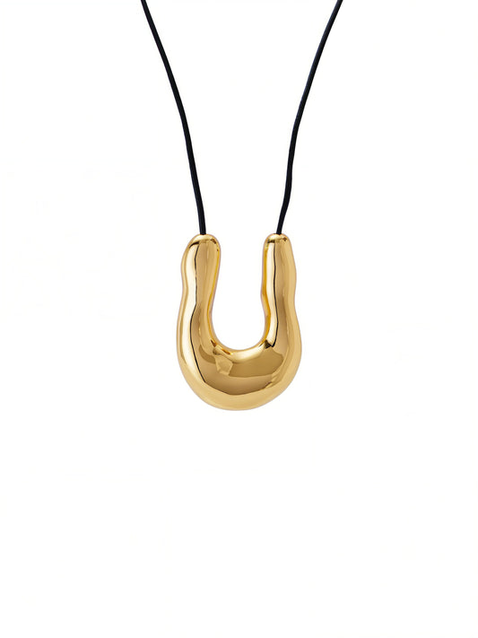 U Pendant Rope Necklace|Gold