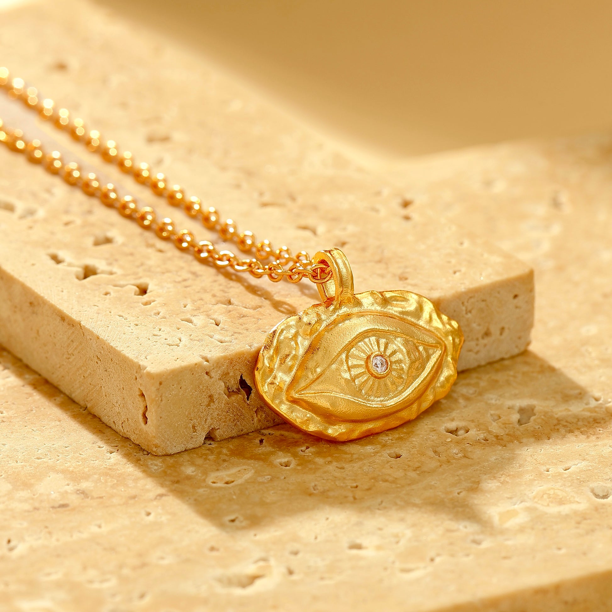 Textured Evil Eye Pendant Necklace - 18K Gold Vermeil - Necklace - ONNNIII