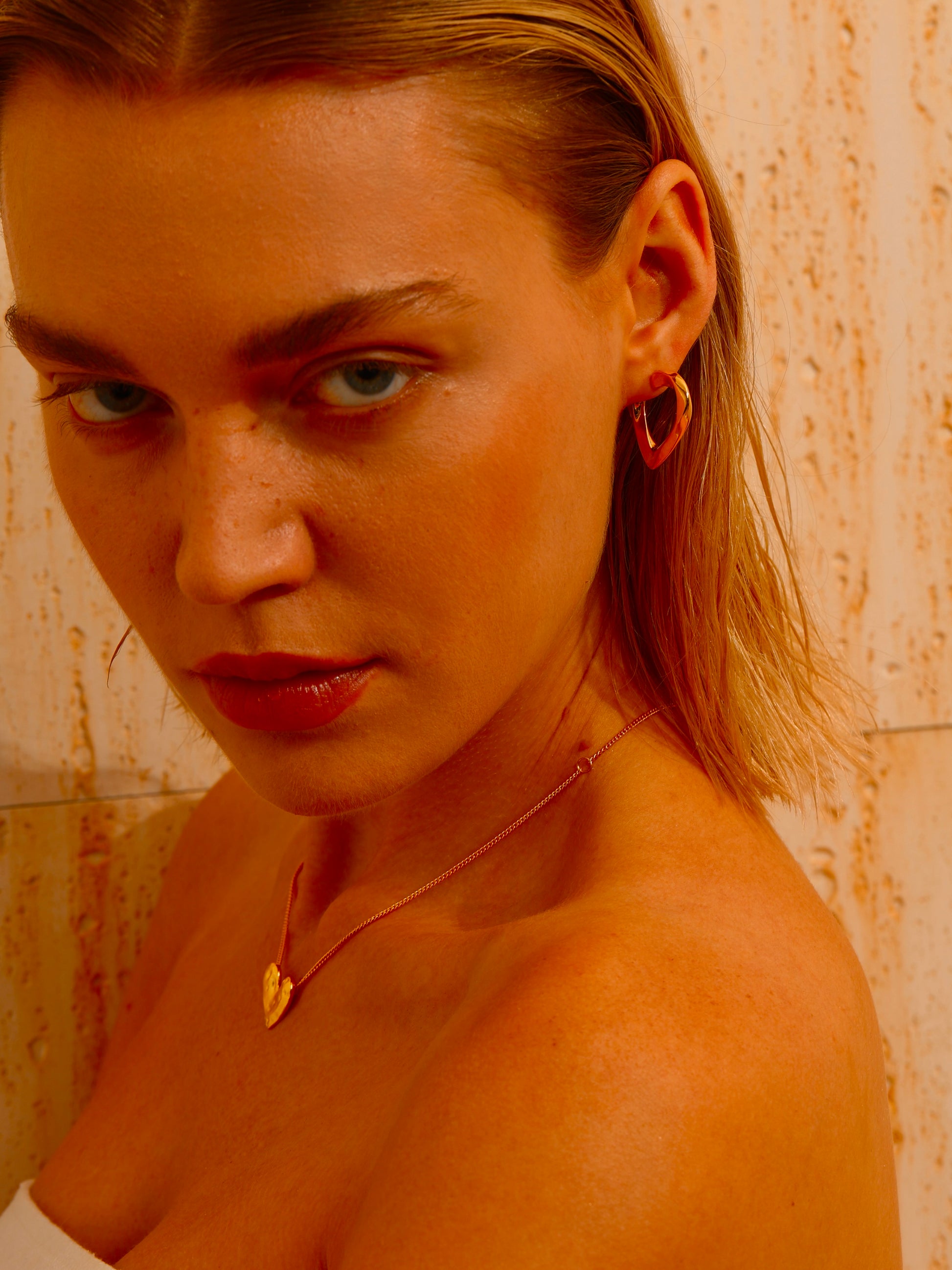 Twisted Triangle Hoop Earrings - Earrings - ONNNIII