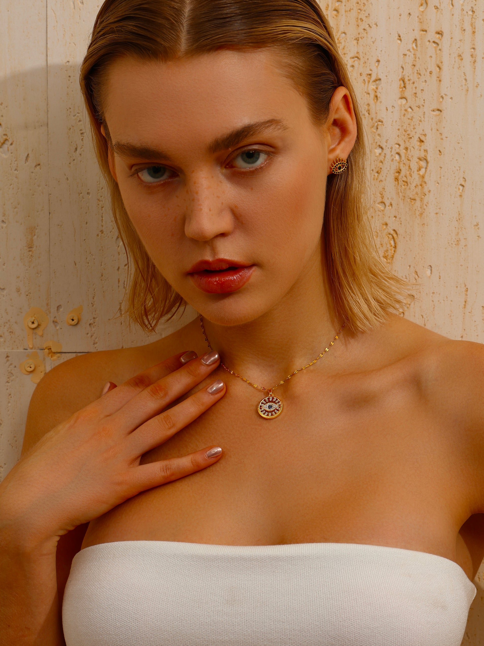Evil Eye Circle Pendant Necklace - Necklace - ONNNIII