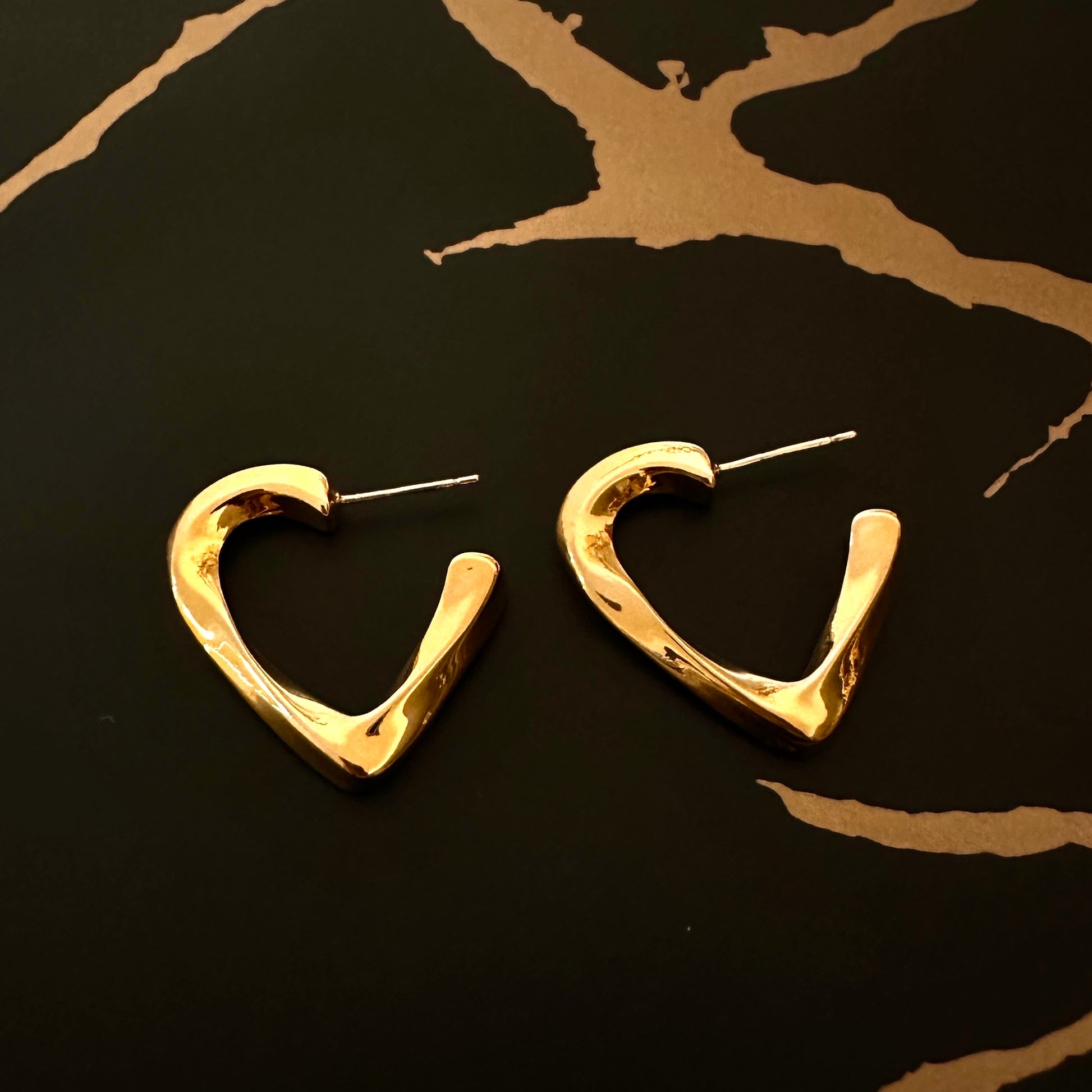 Twisted Triangle Hoop Earrings - Earrings - ONNNIII
