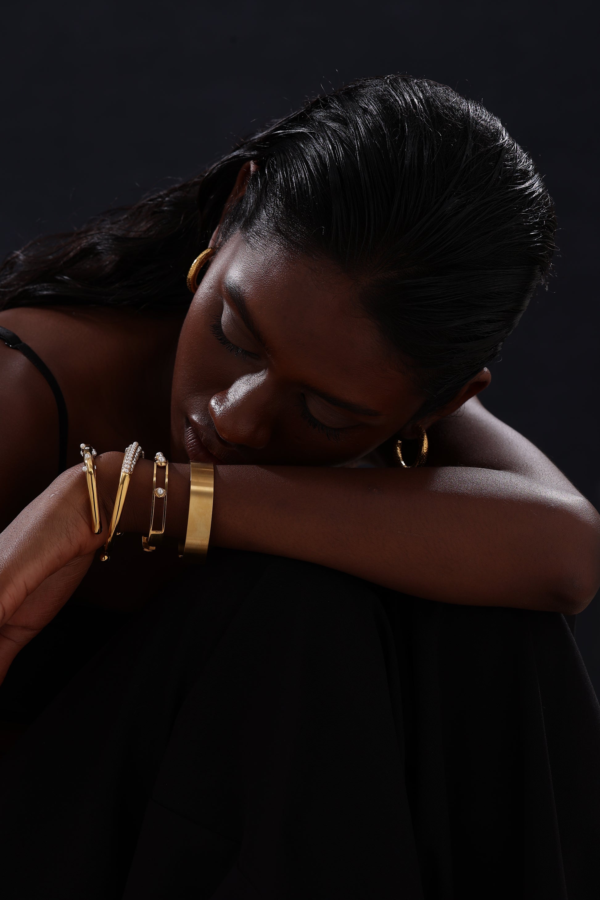 Hollow Pearl Cuff Bangle - Gold - Bracelet - ONNNIII