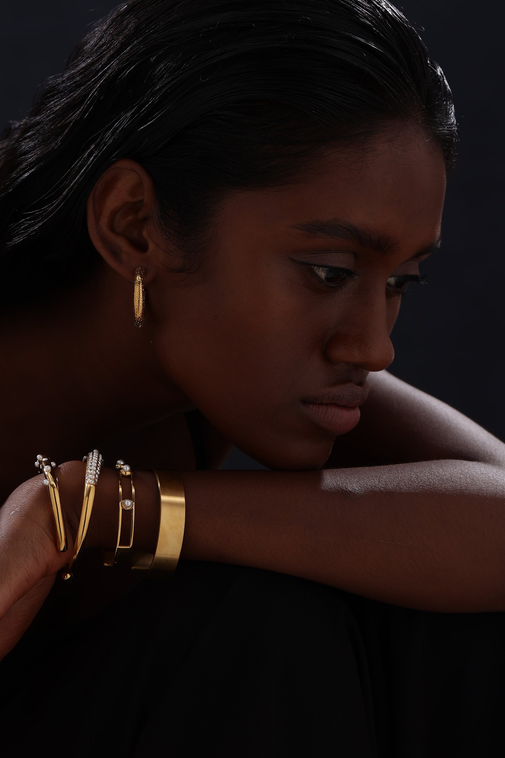 Hollow Pearl Cuff Bangle - Gold - Bracelet - ONNNIII
