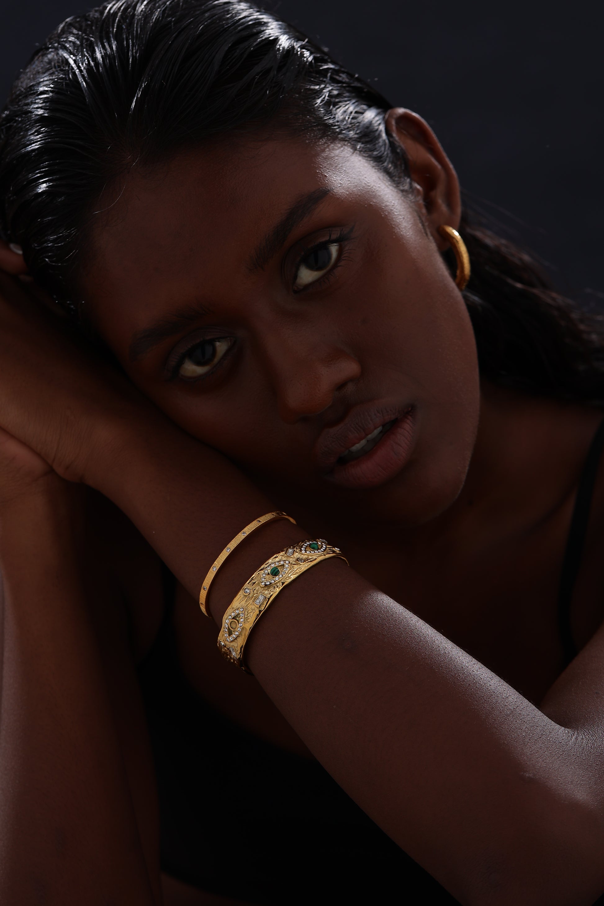 Erosion Textured Chunky Hoops - Earrings - ONNNIII