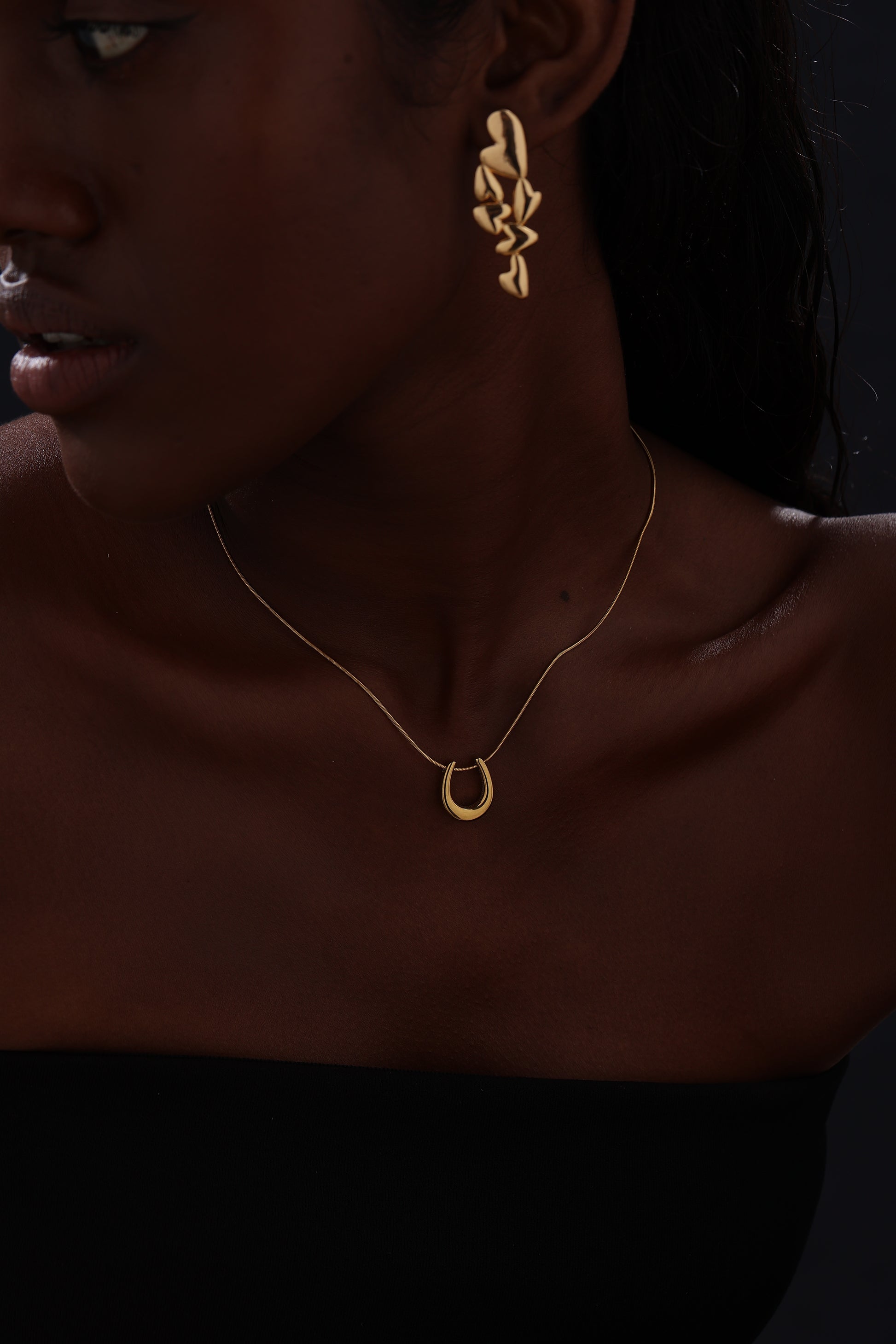 U Pendant Necklace - Necklace - ONNNIII