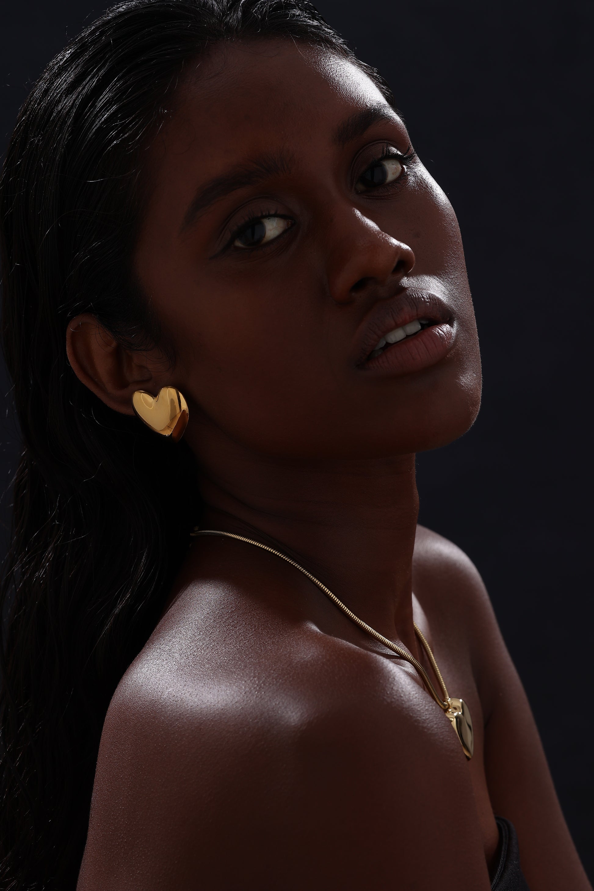 Bold Heart Stud Earrings - Earrings - ONNNIII