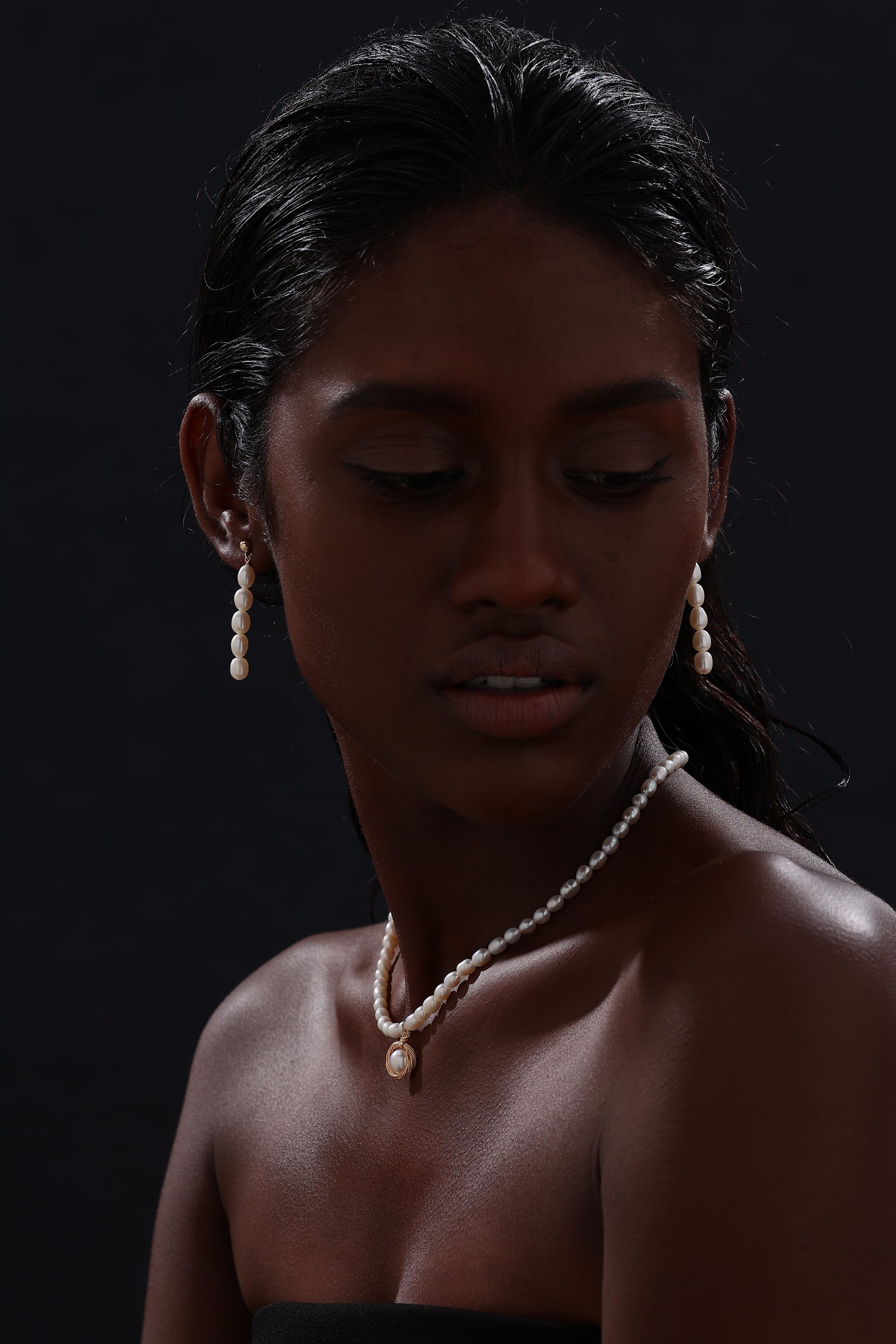 Freshwater Pearl Drop Earrings - Earrings - ONNNIII