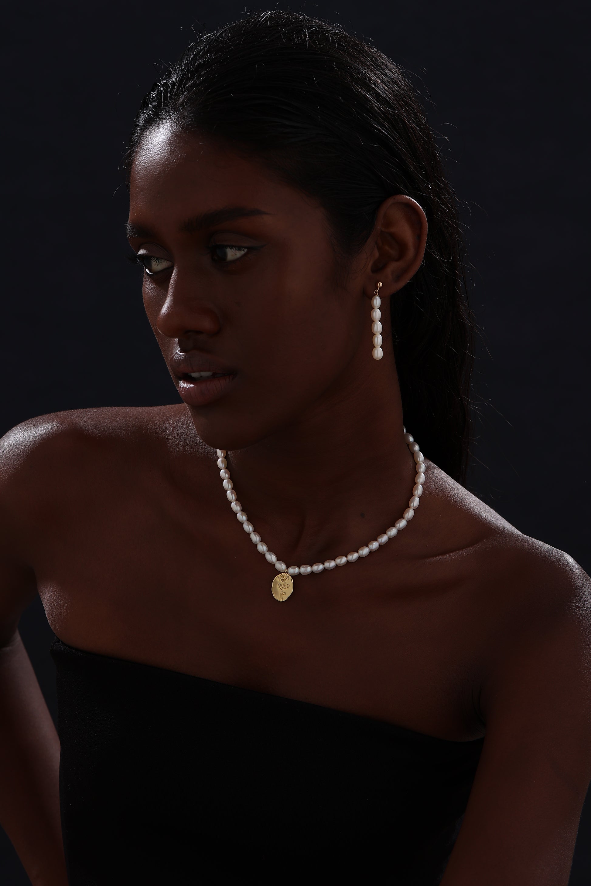 Freshwater Pearl Drop Earrings - Earrings - ONNNIII