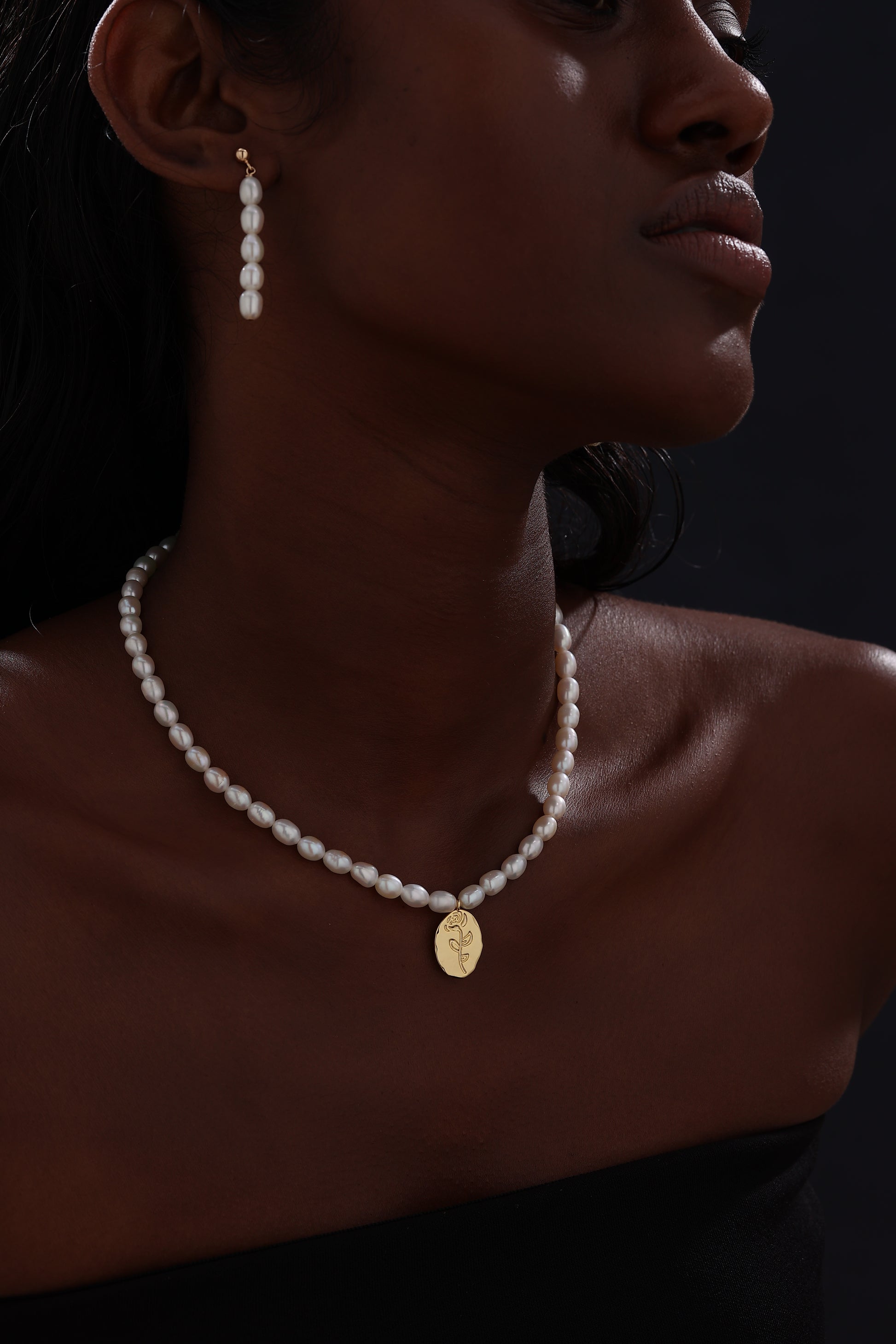 Handcrafted Rose Pendant Pearl Necklace - Double Sided - Necklace - ONNNIII