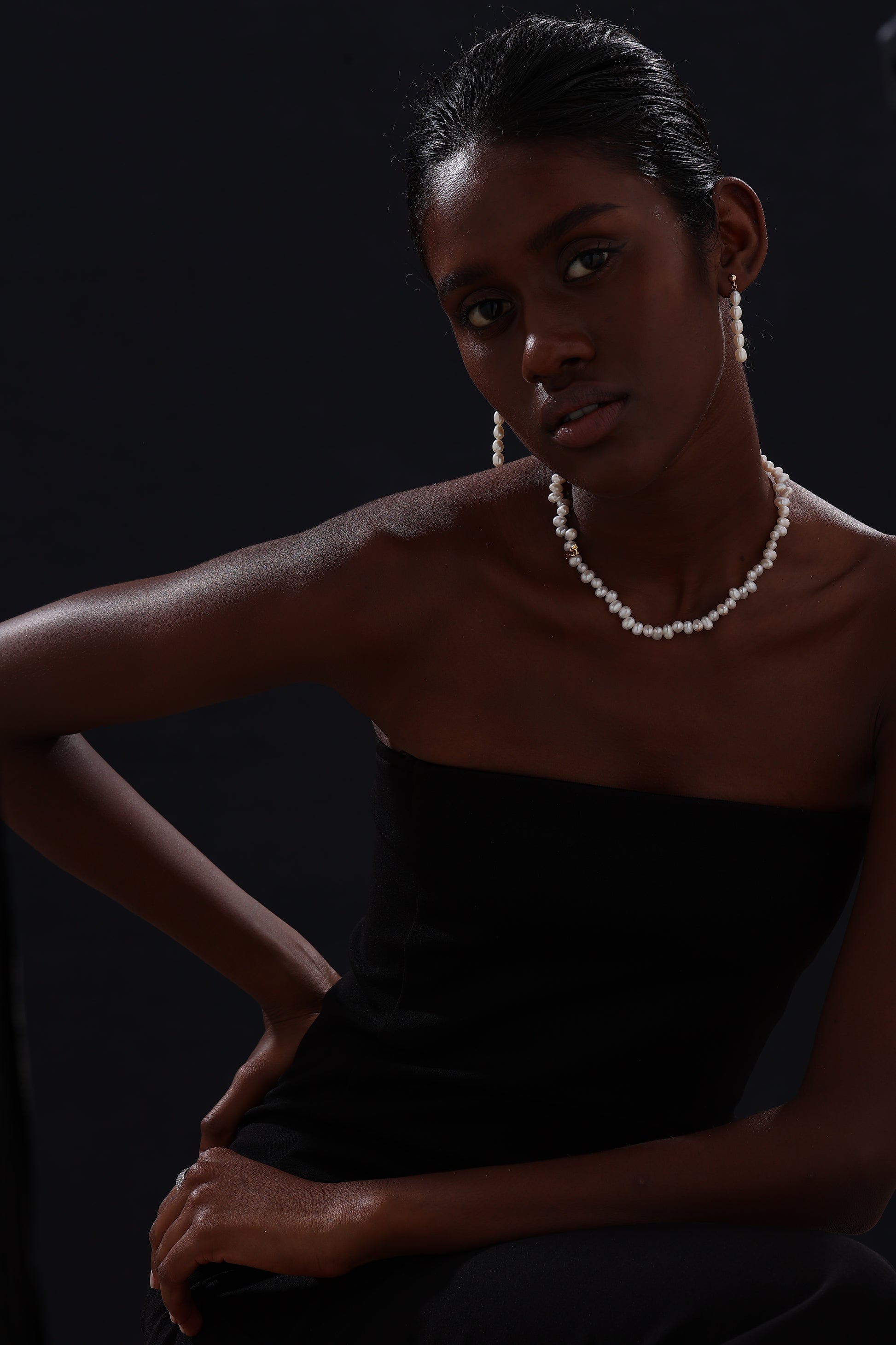 Freshwater Pearl Drop Earrings - Earrings - ONNNIII