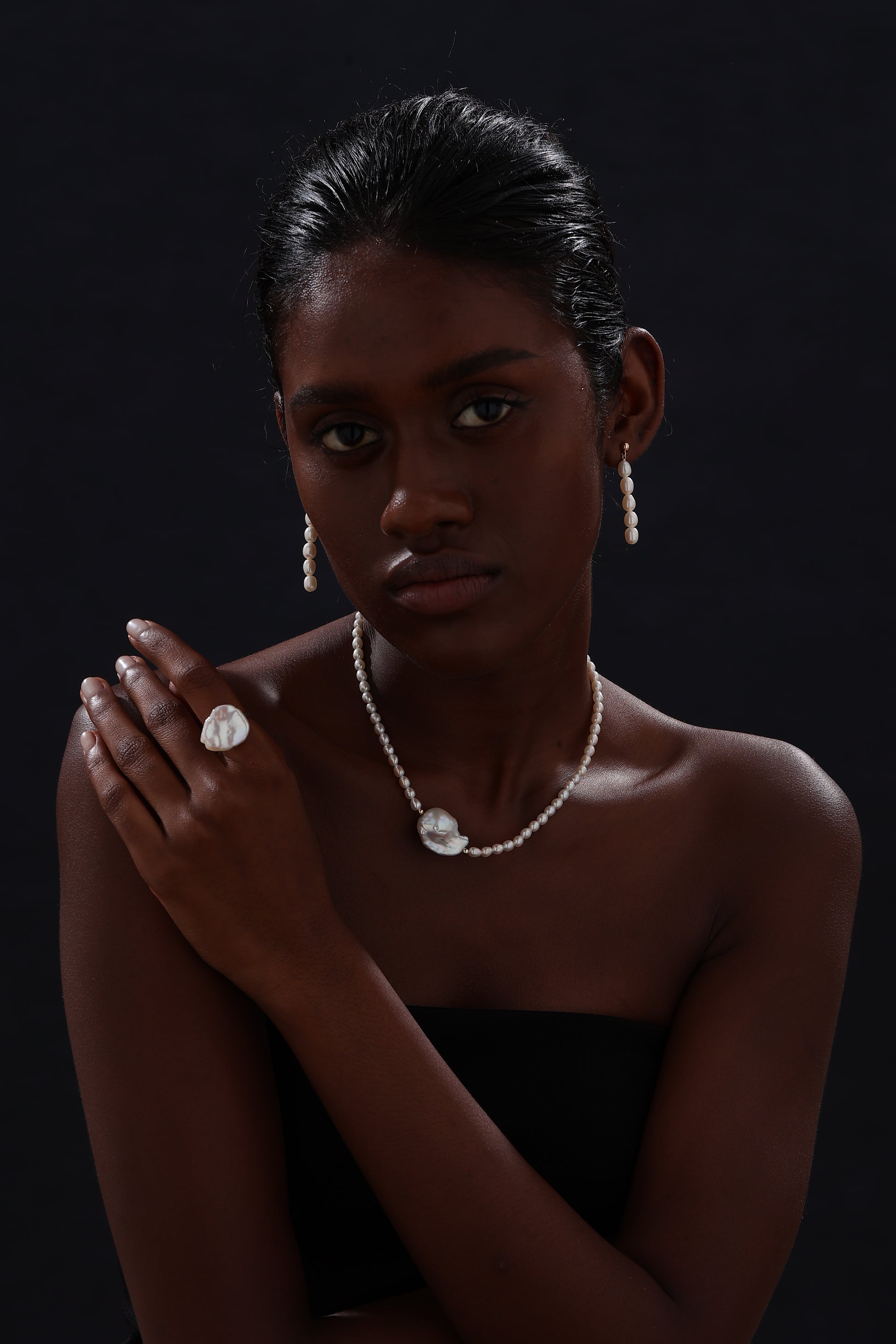 Freshwater Pearl Drop Earrings - Earrings - ONNNIII