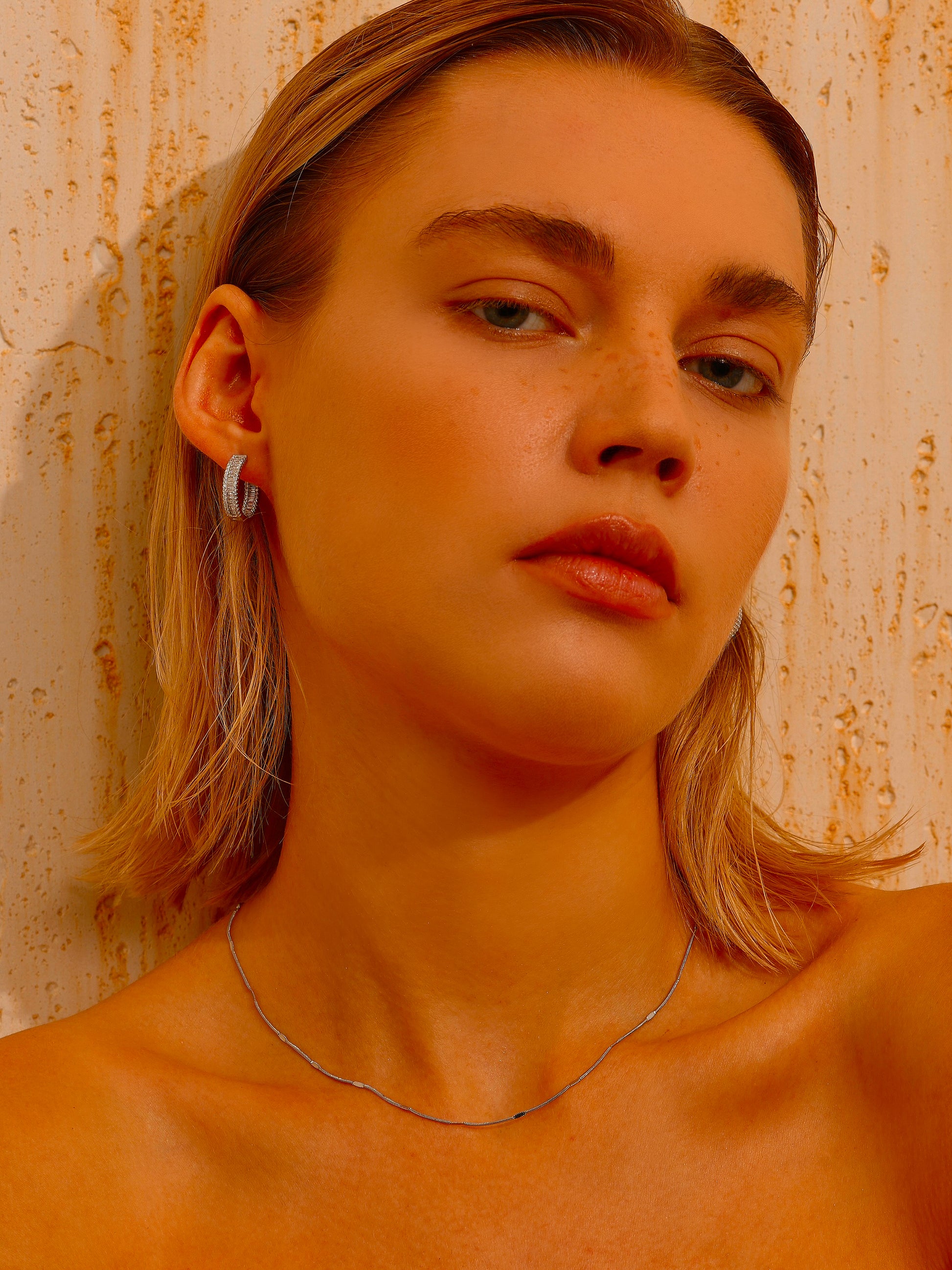 Pavé Hoop Earrings - Earrings - ONNNIII
