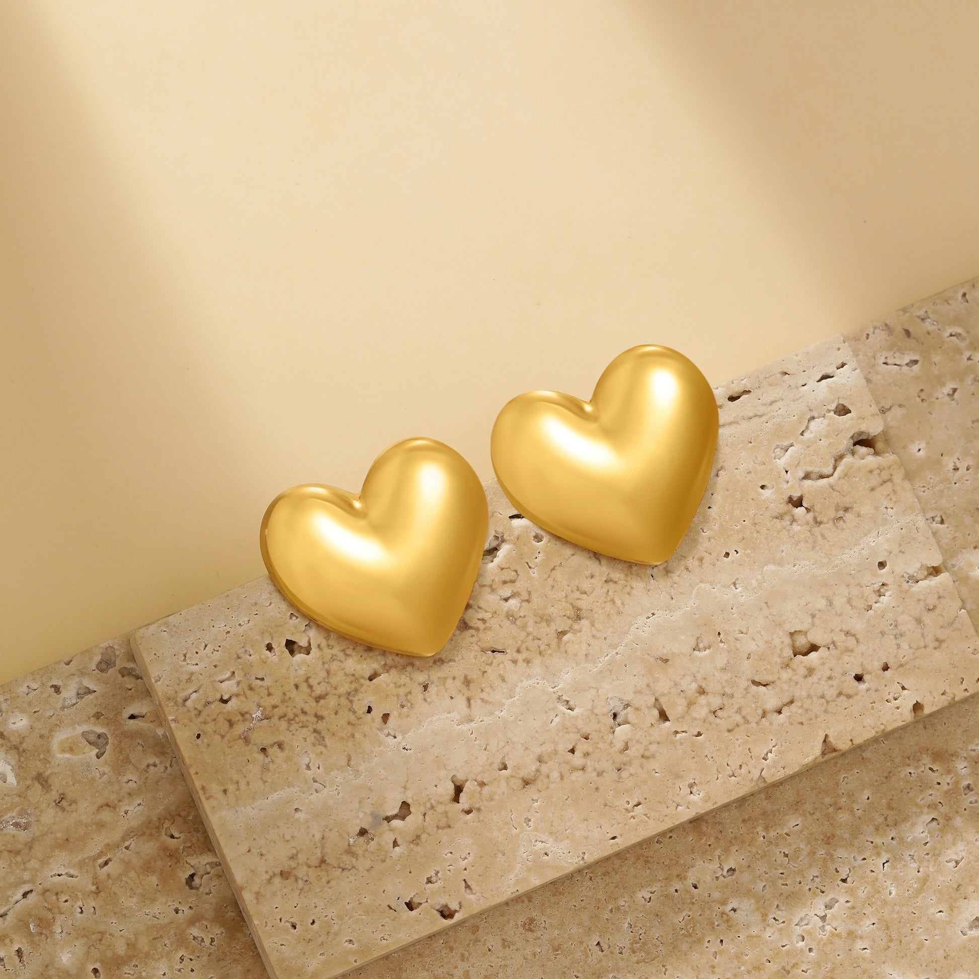 Bold Heart Stud Earrings - Earrings - ONNNIII
