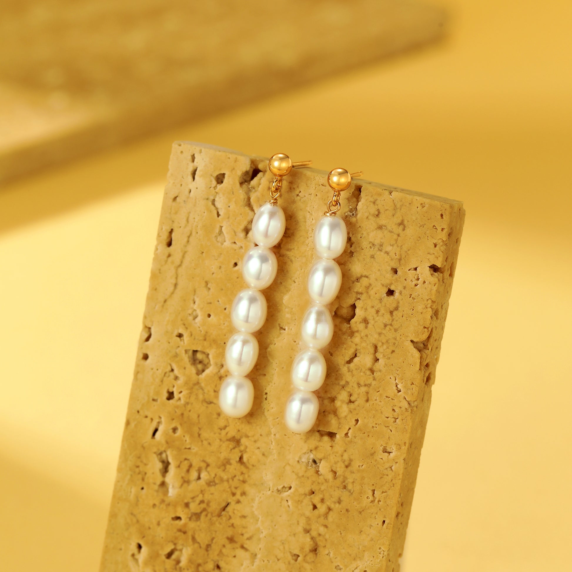 Freshwater Pearl Drop Earrings - Earrings - ONNNIII