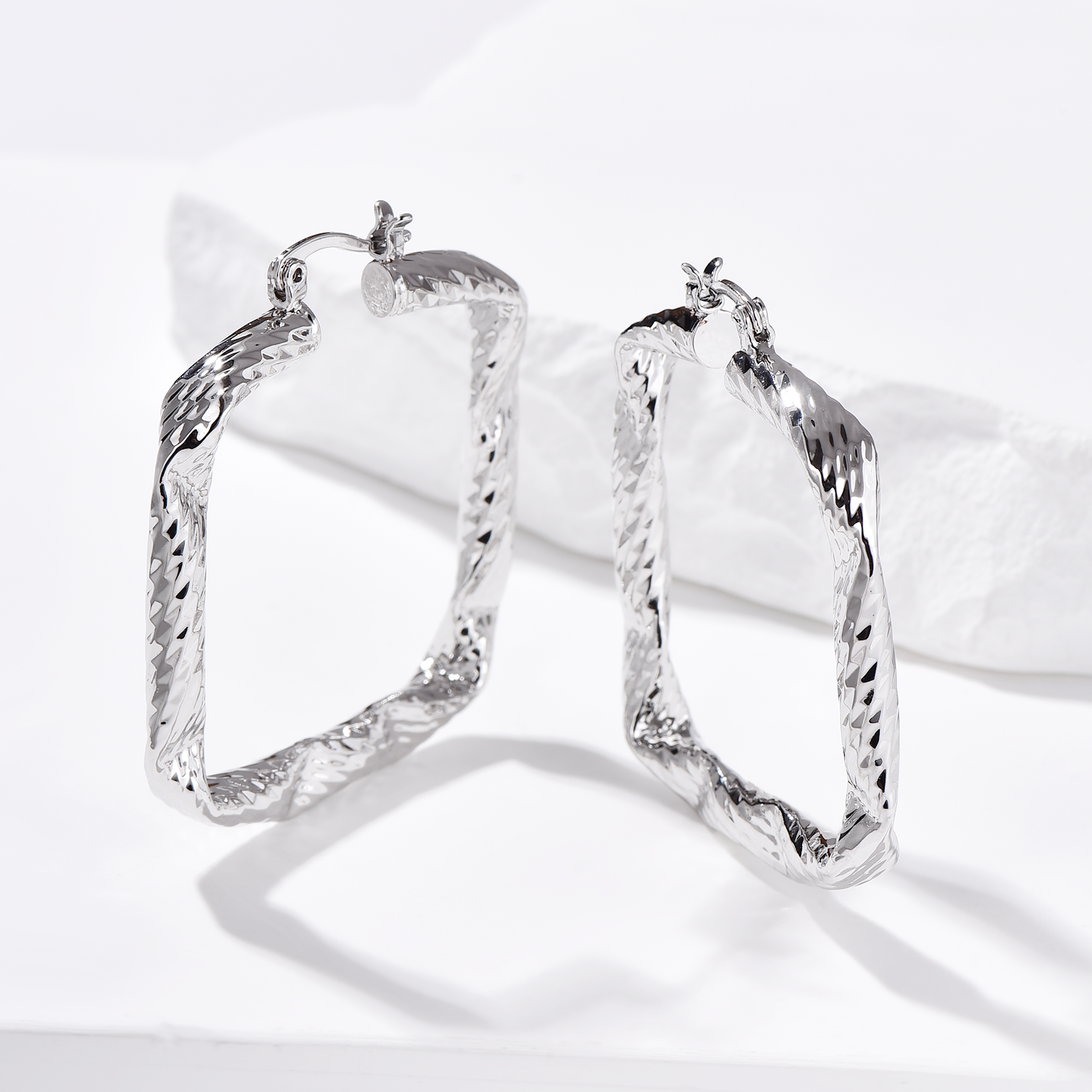 Square Twist Textured Hoop Earrings - Silver - Earrings - ONNNIII