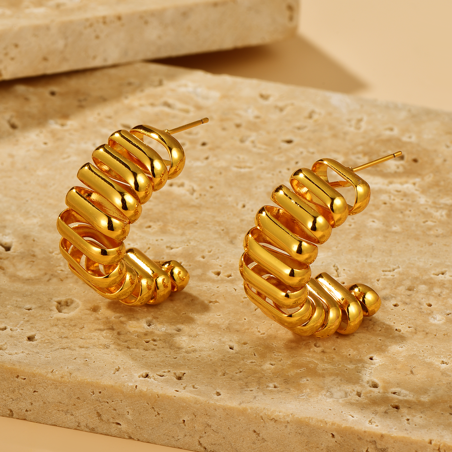 Coil Hoops - Earrings - ONNNIII