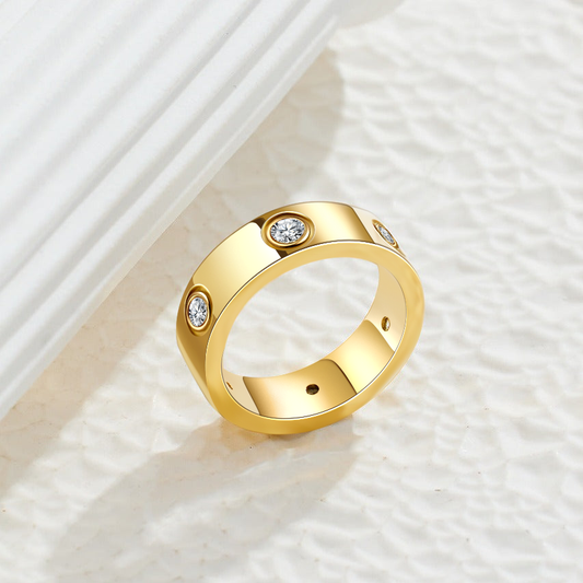Classic Band Ring with  6 stones