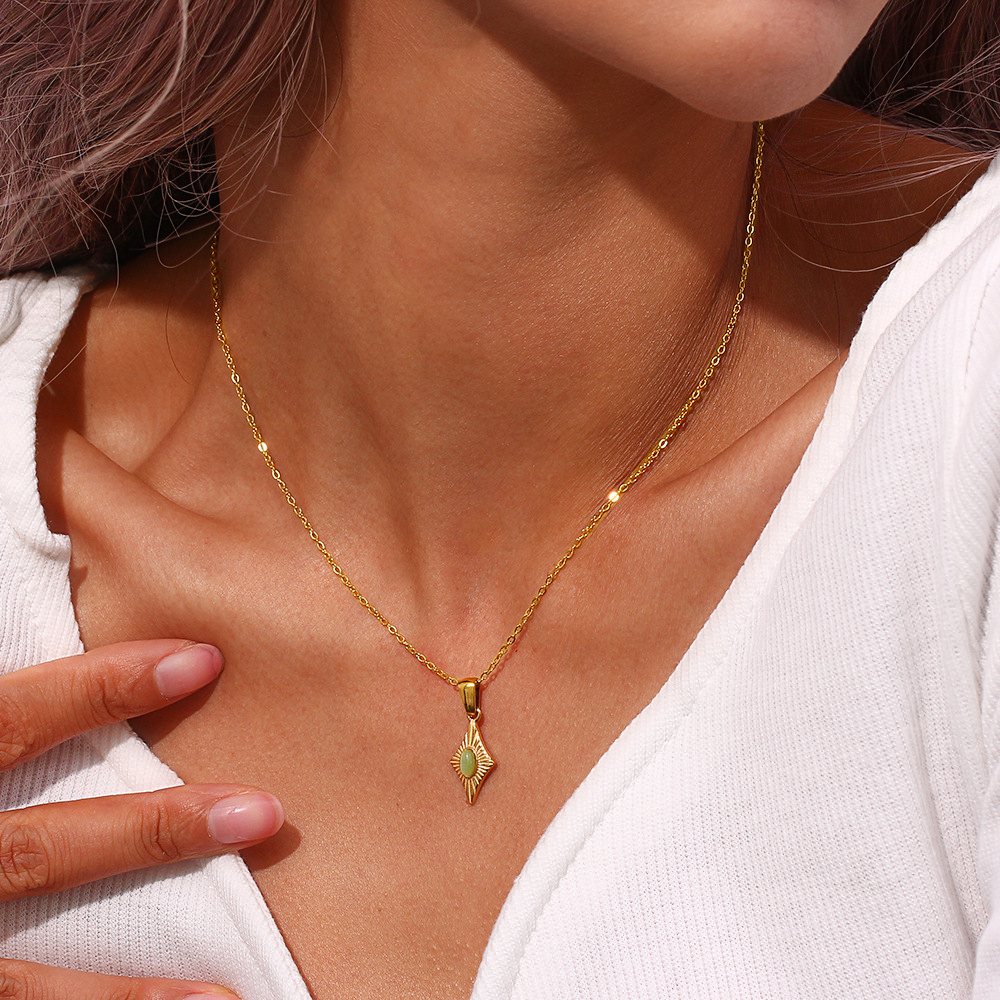 Yellow Gold Diamond Star Necklace– Sargisons Jewellers