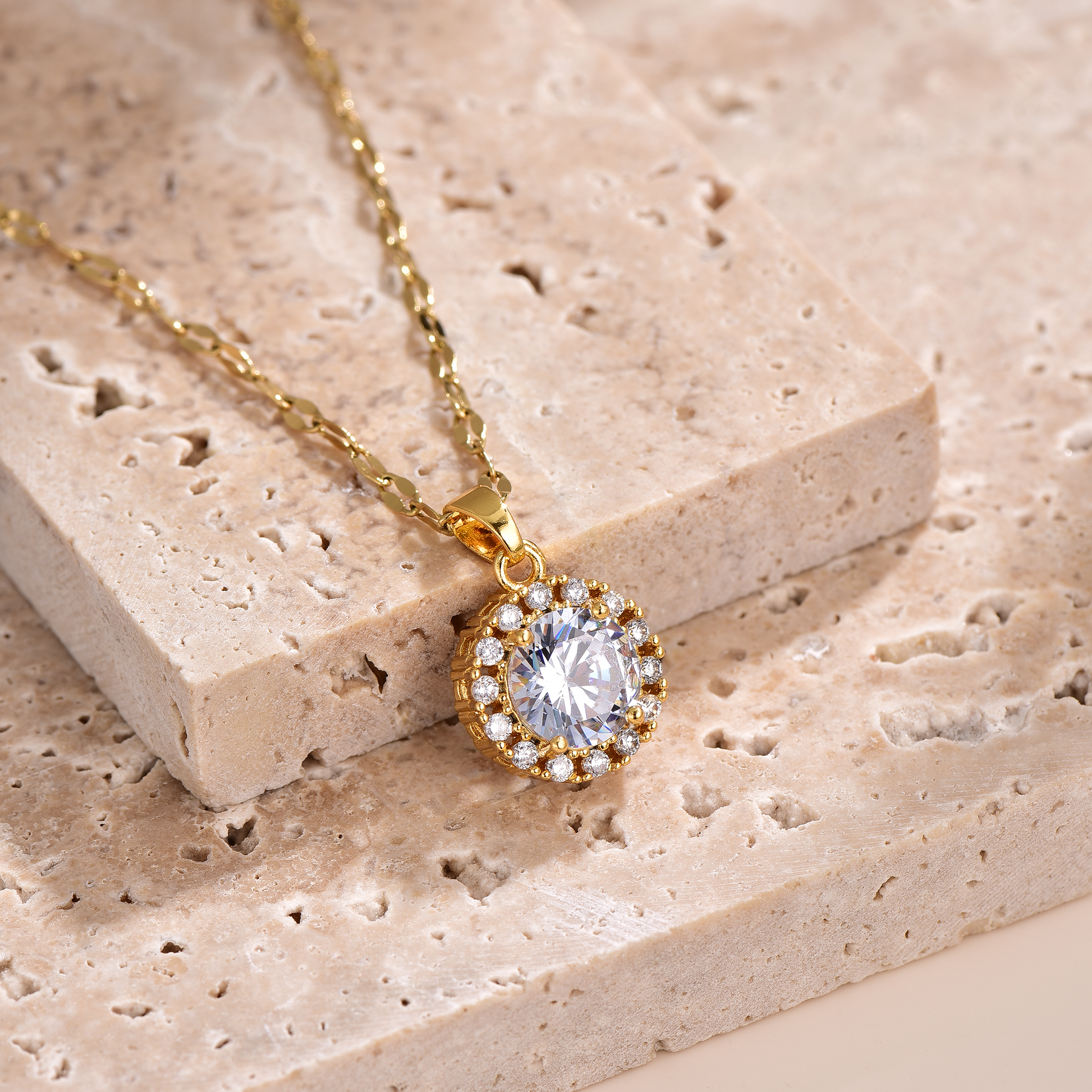 Halo Round Cut CZ Pendant Necklace - Necklace - ONNNIII