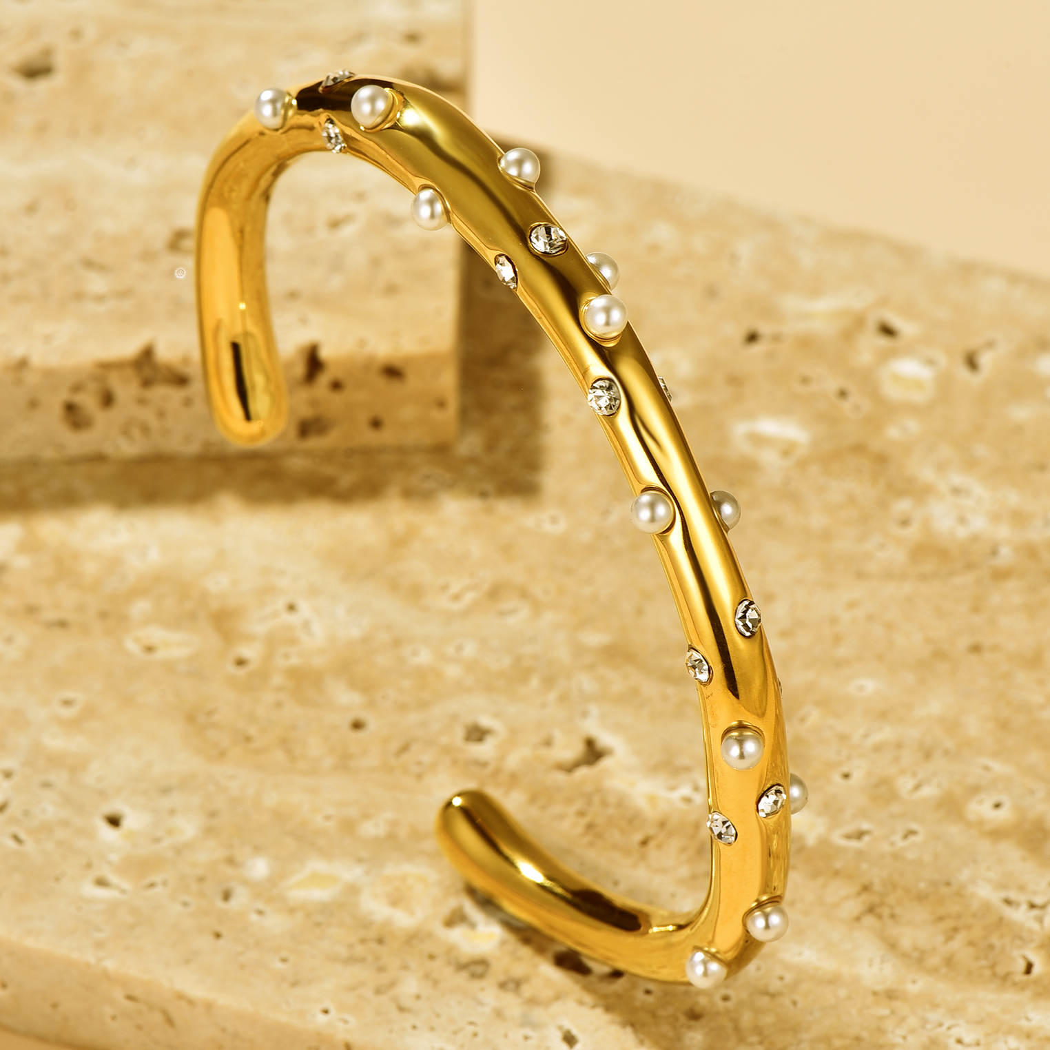 Cuff Bangle Inlaid with Pearls & CZ - Bracelet - ONNNIII