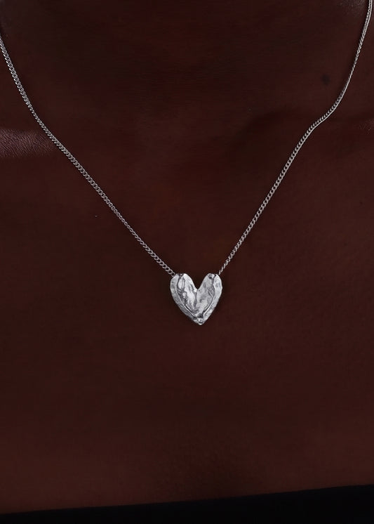 ONNNIII Heart Necklace | Silver