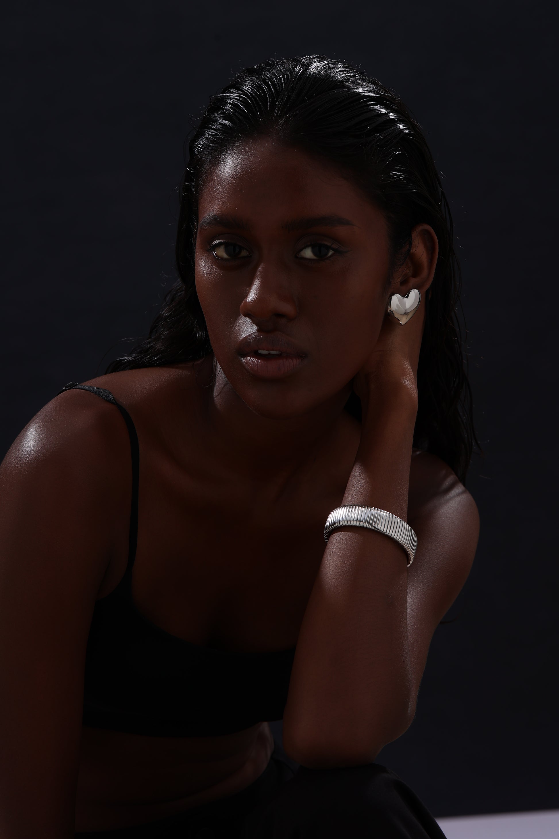 Bold Heart Stud Earrings - Earrings - ONNNIII