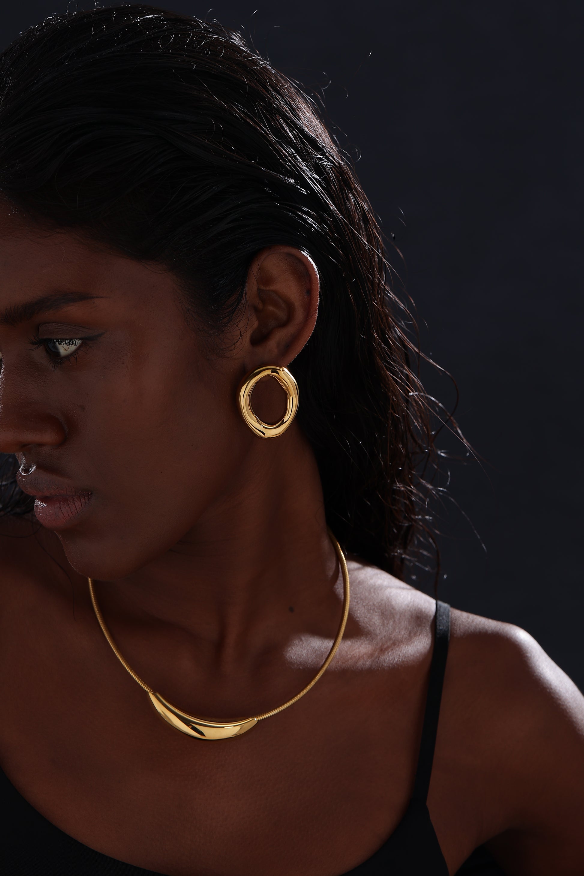 Oval Wave Stud Earrings - Earrings - ONNNIII