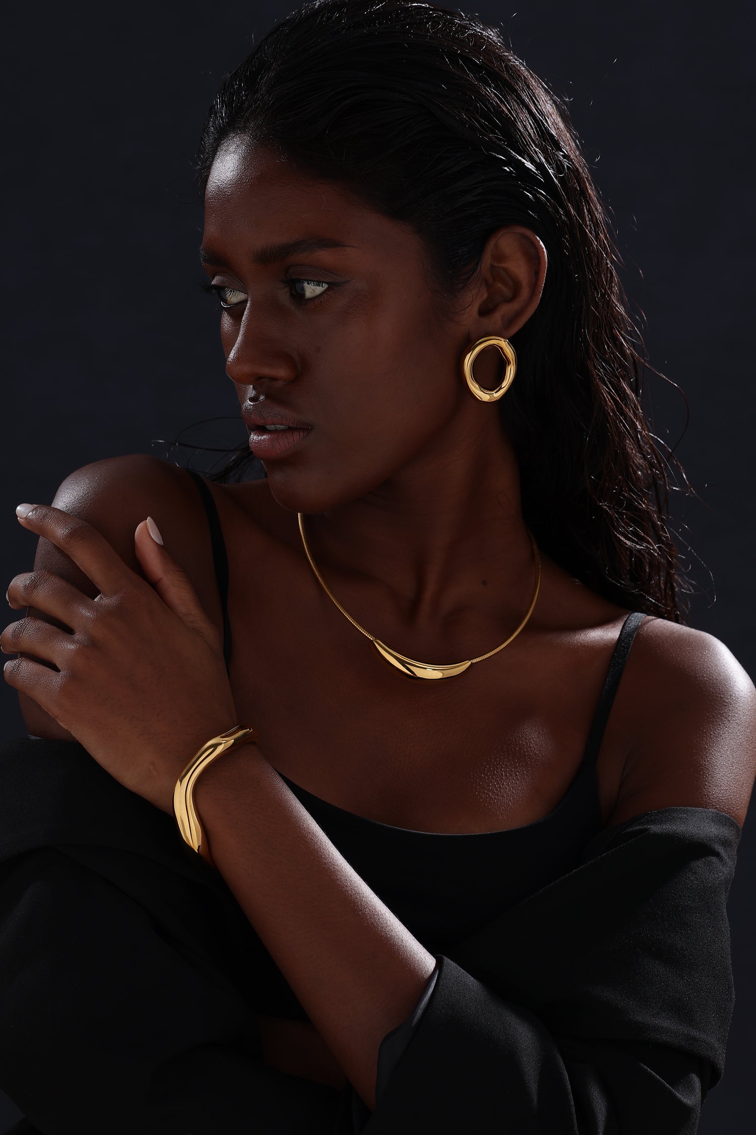 Oval Wave Stud Earrings - Earrings - ONNNIII