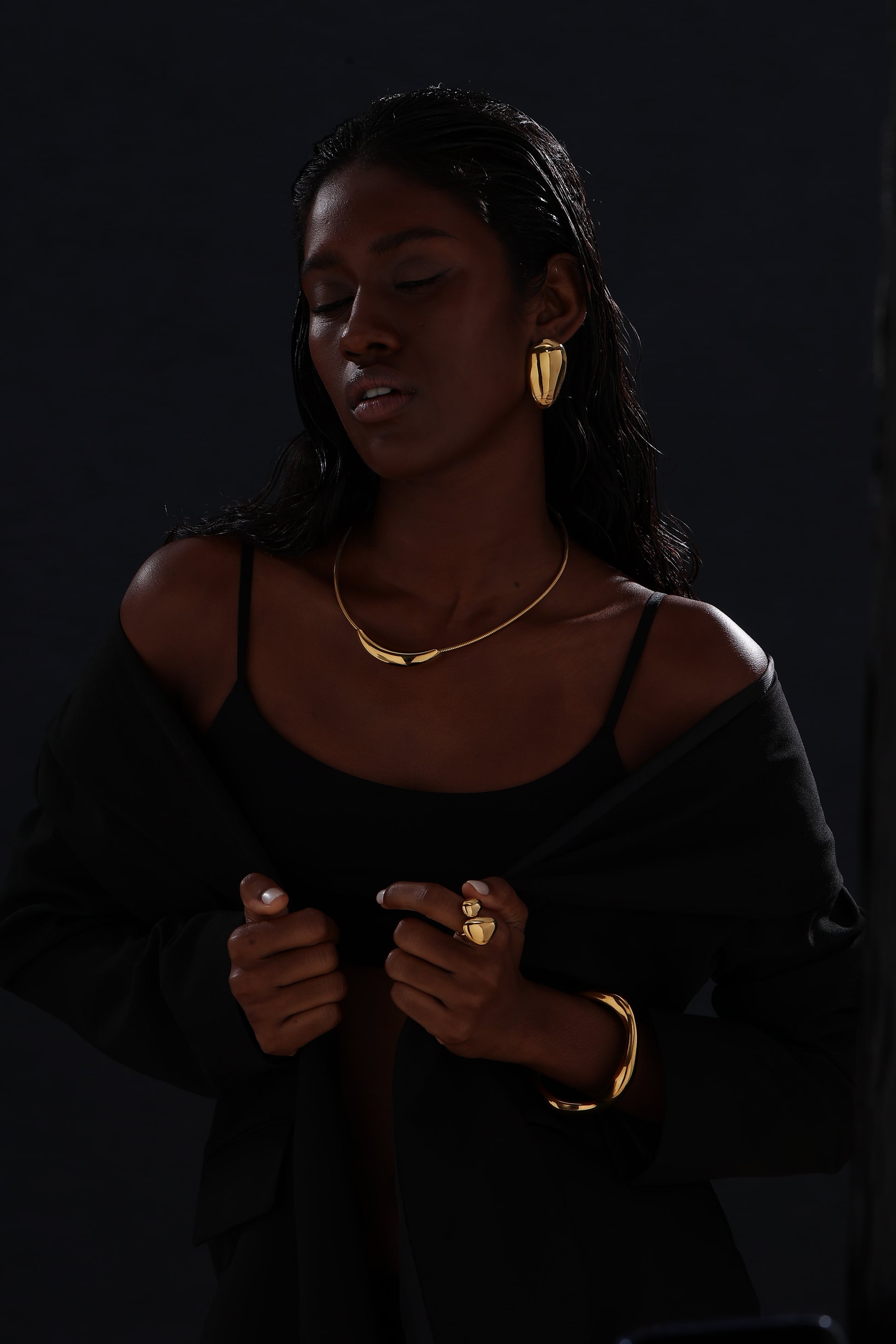 Chunky Teardrop Stud Earrings - Earrings - ONNNIII