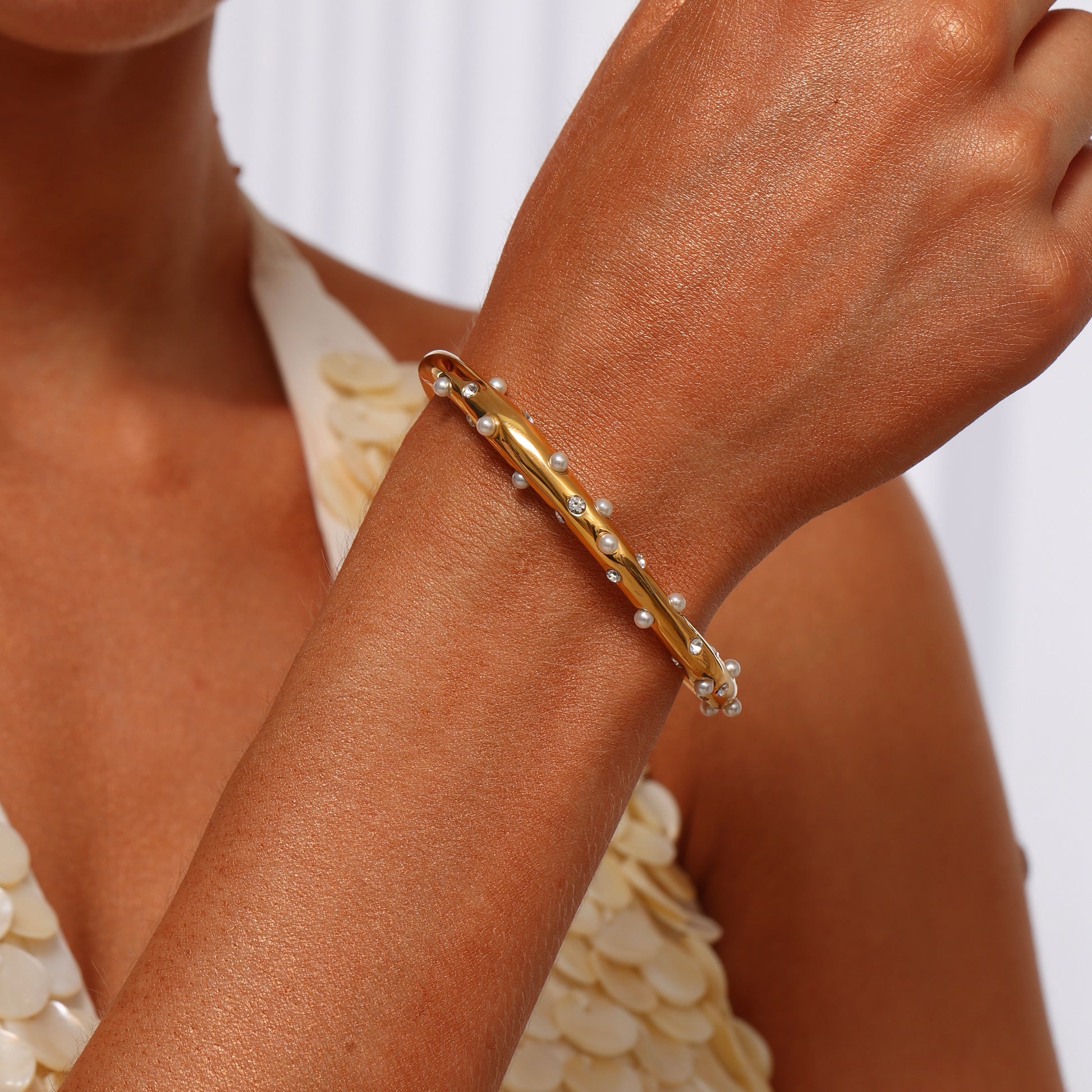 Cuff Bangle Inlaid with Pearls & CZ - Bracelet - ONNNIII