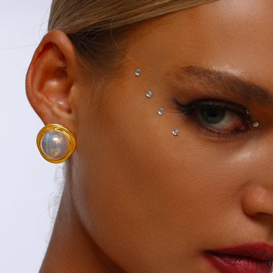 Gold Rim Pearl Stud Earrings - Earrings - ONNNIII