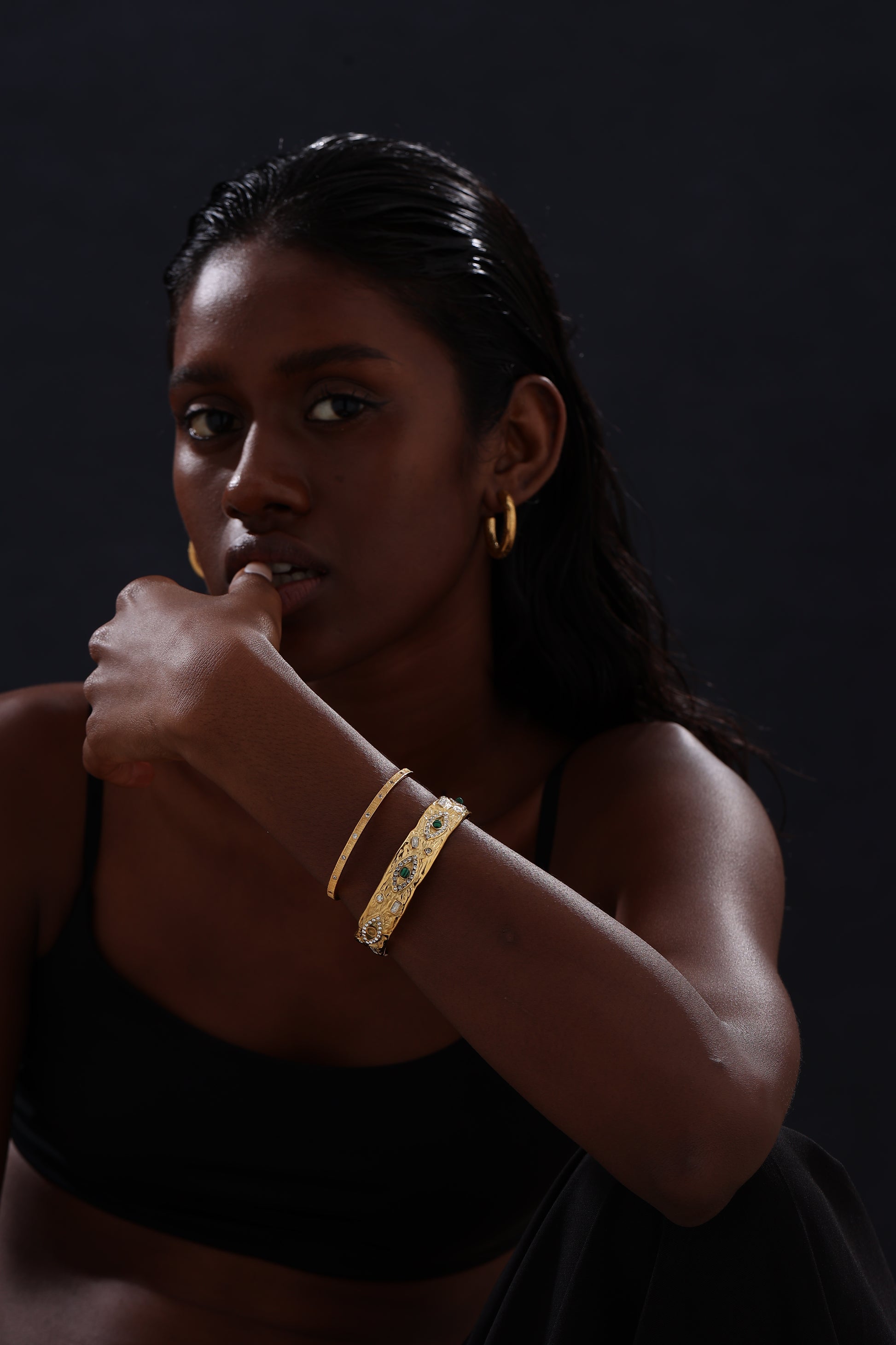 Textured Cuff Bangle - Gold - Bracelet - ONNNIII