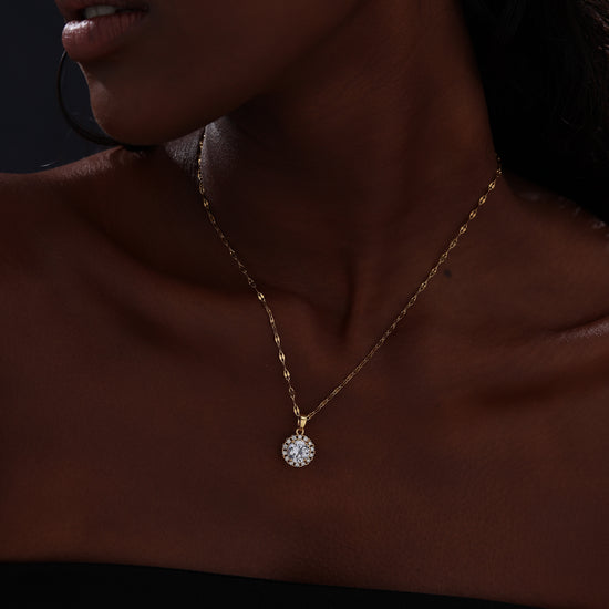 Halo Round Cut CZ Pendant Necklace - Necklace - ONNNIII