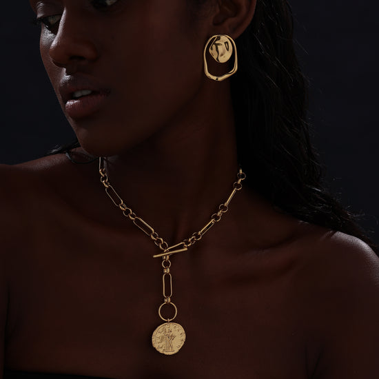 T-bar Curb Chain Necklace with Ancient Coin - Unisex - Necklace - ONNNIII