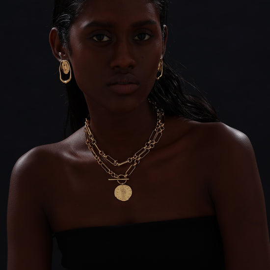 T-bar Curb Chain Necklace with Ancient Coin - Unisex - Necklace - ONNNIII