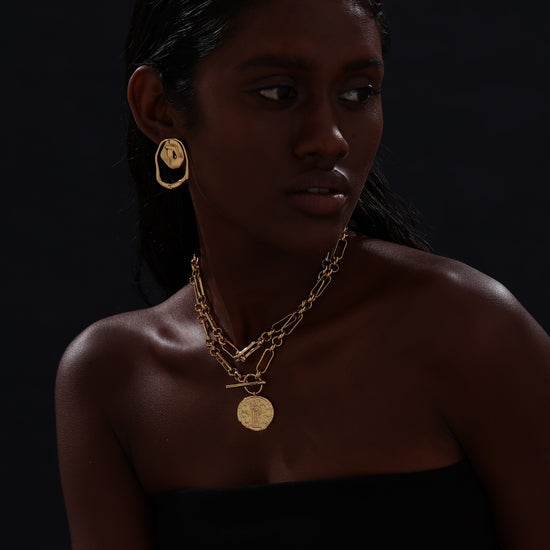 T-bar Curb Chain Necklace with Ancient Coin - Unisex - Necklace - ONNNIII