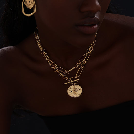 T-bar Curb Chain Necklace with Ancient Coin - Unisex - Necklace - ONNNIII