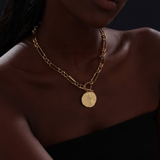 T-bar Curb Chain Necklace with Ancient Coin - Unisex - Necklace - ONNNIII
