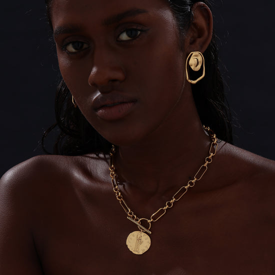 T-bar Curb Chain Necklace with Ancient Coin - Unisex - Necklace - ONNNIII