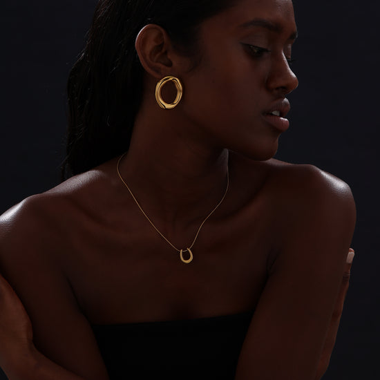 Oval Wave Stud Earrings - Earrings - ONNNIII